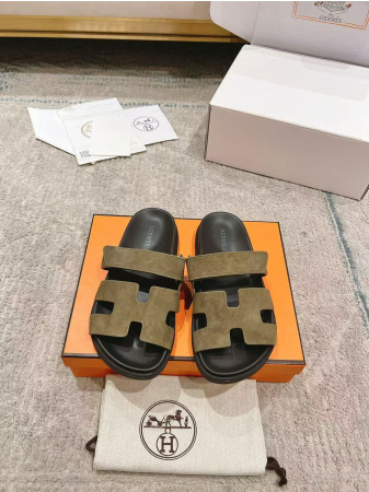 ua H**me5 chypre sandal