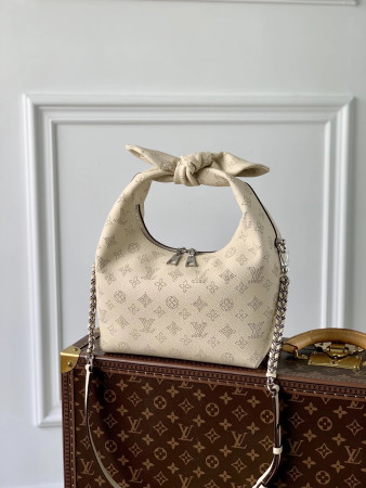 LV WHY KNOT PM M20700