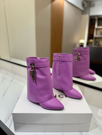 UA Givenchy Boots
