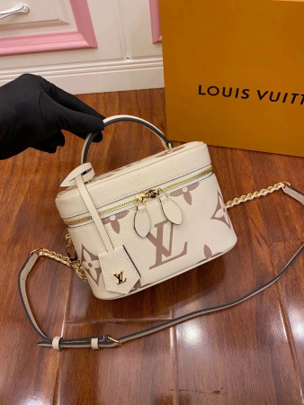 LV VANITY PM M45599