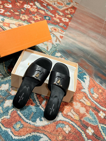 UA LV Capri Flat Mule Black