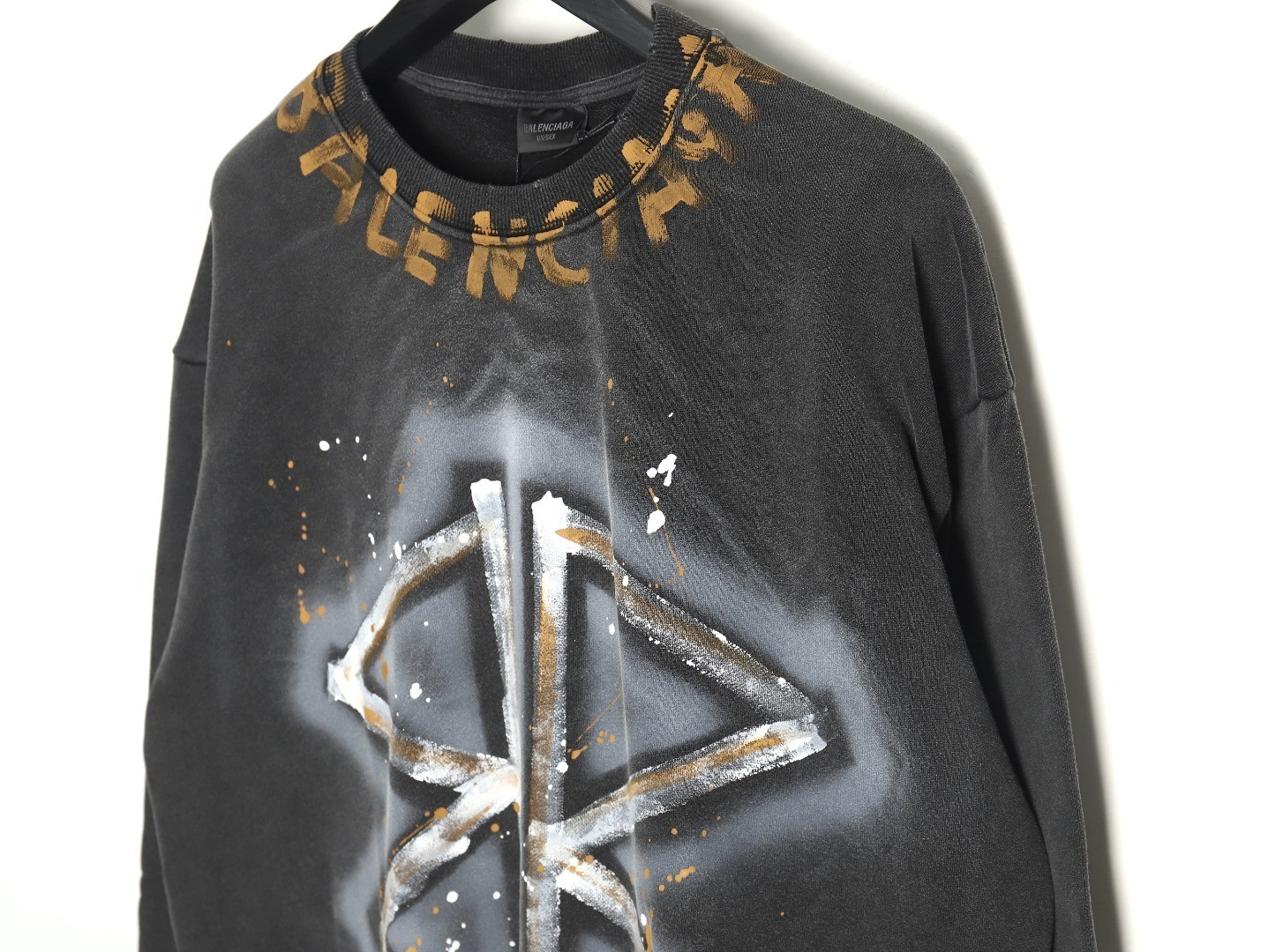 Ba*len*cia*ga hoodies