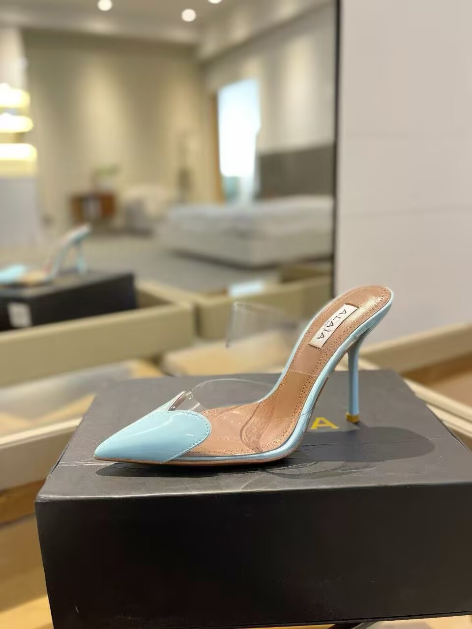 UA ALAÏA Le Coeur Mule Heart-Toe Slingback Pump 10.5cm Heel