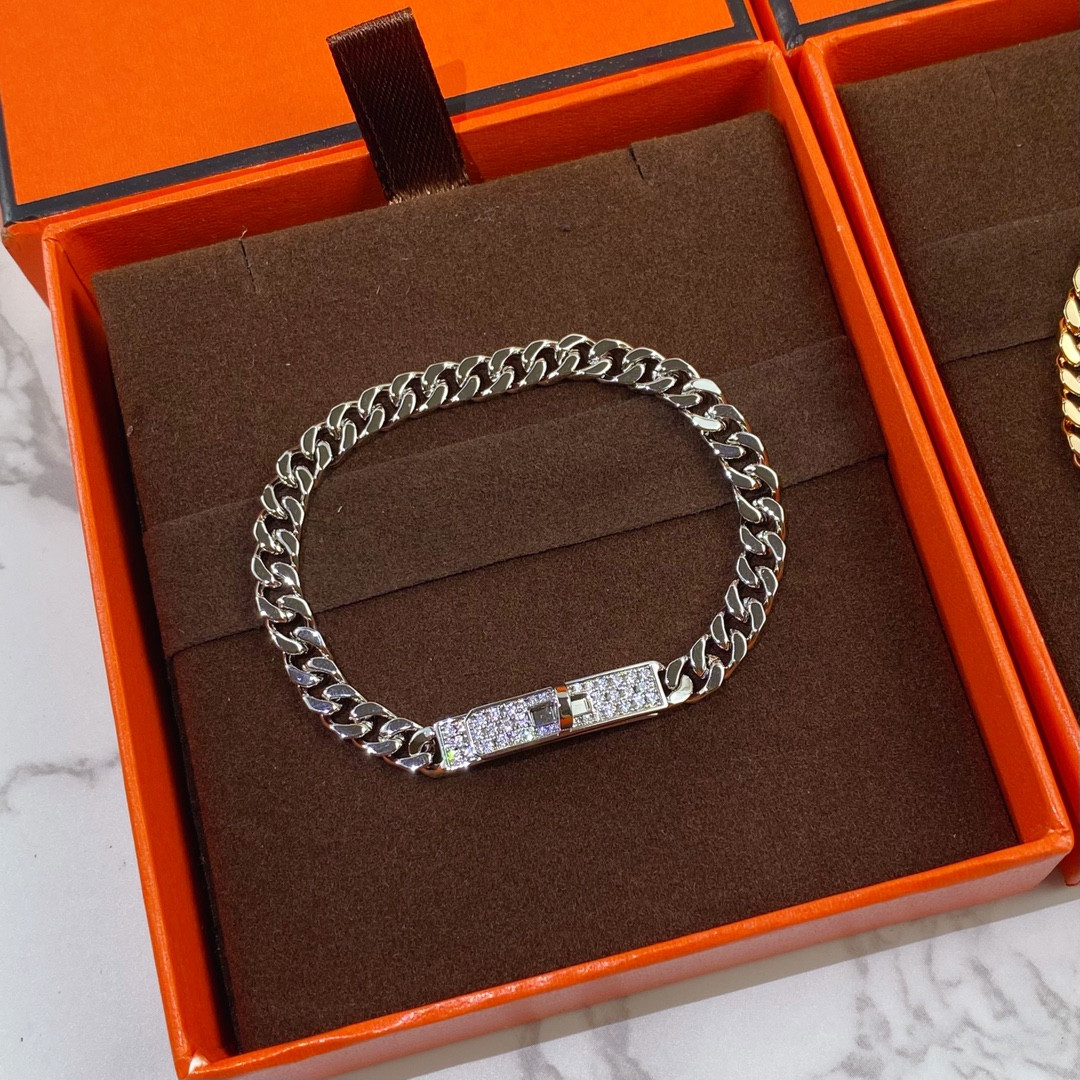 H**mes button bracelet