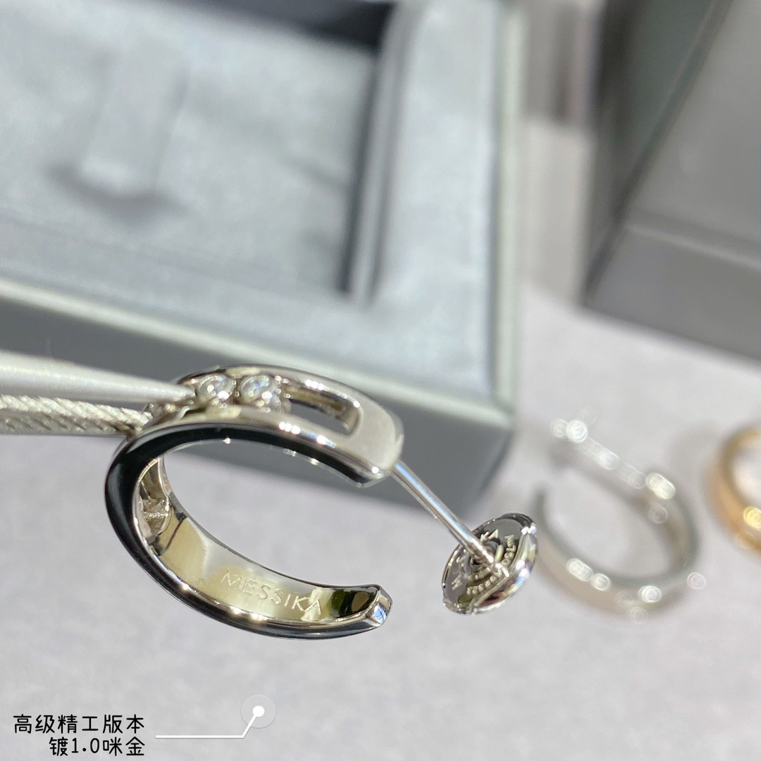 Messika Polished Moving Earrings
