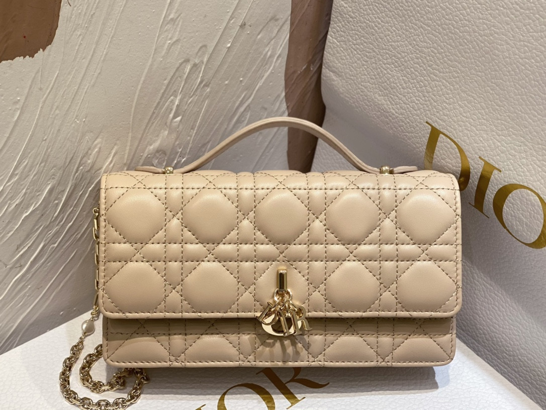 miss D*or mini handbag beige cannage woven pattern lambskin s0980onmj-m116 21 x 11.5 x 4.5 cm