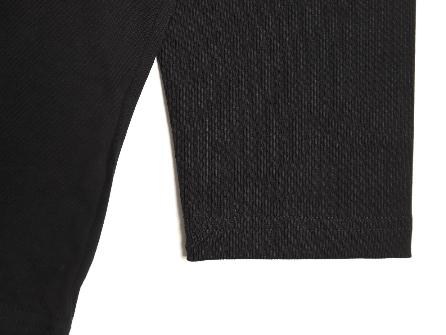 l0*is V*t0n long-sleeved t-shirt