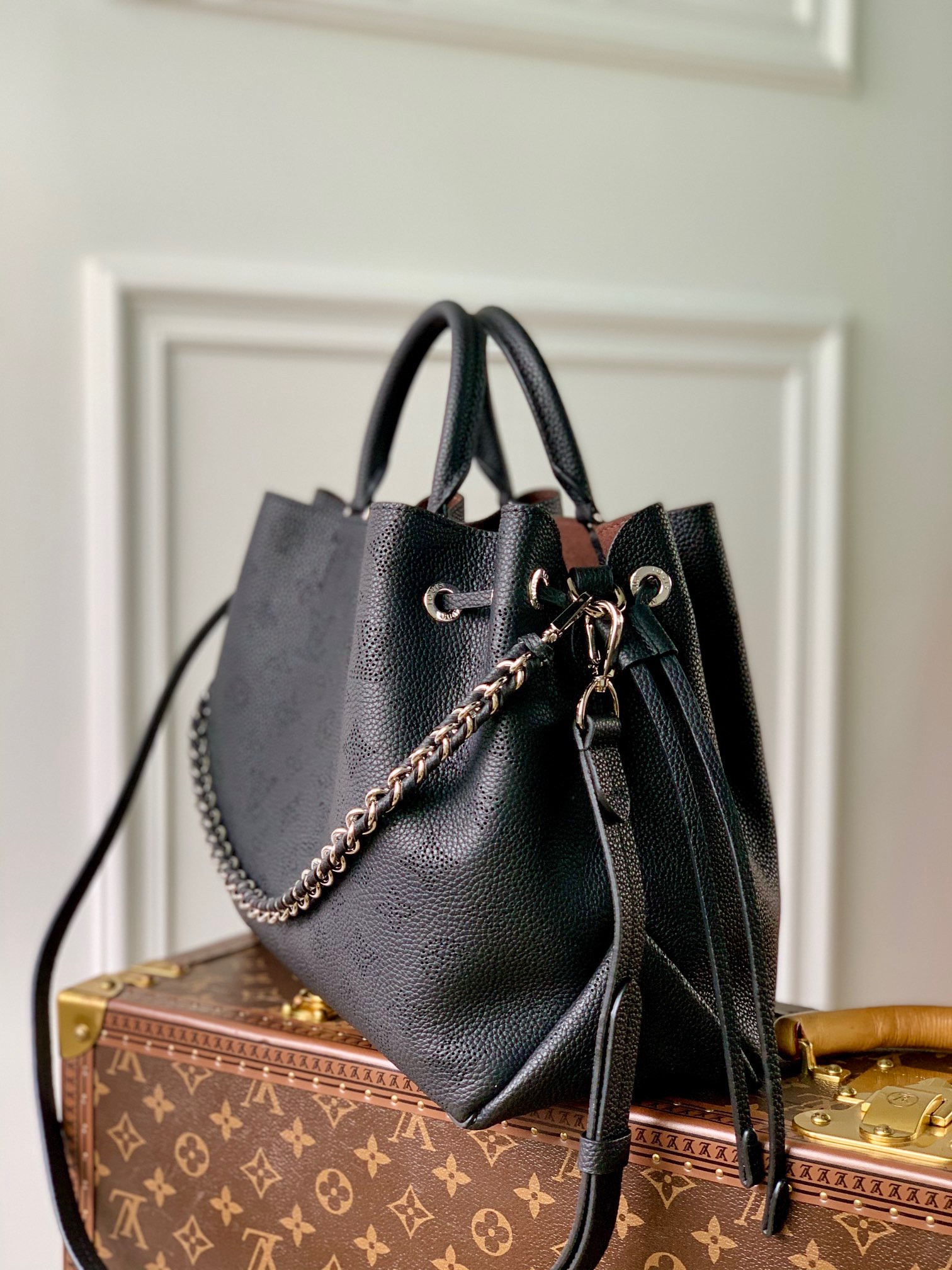 Bella tote M59200