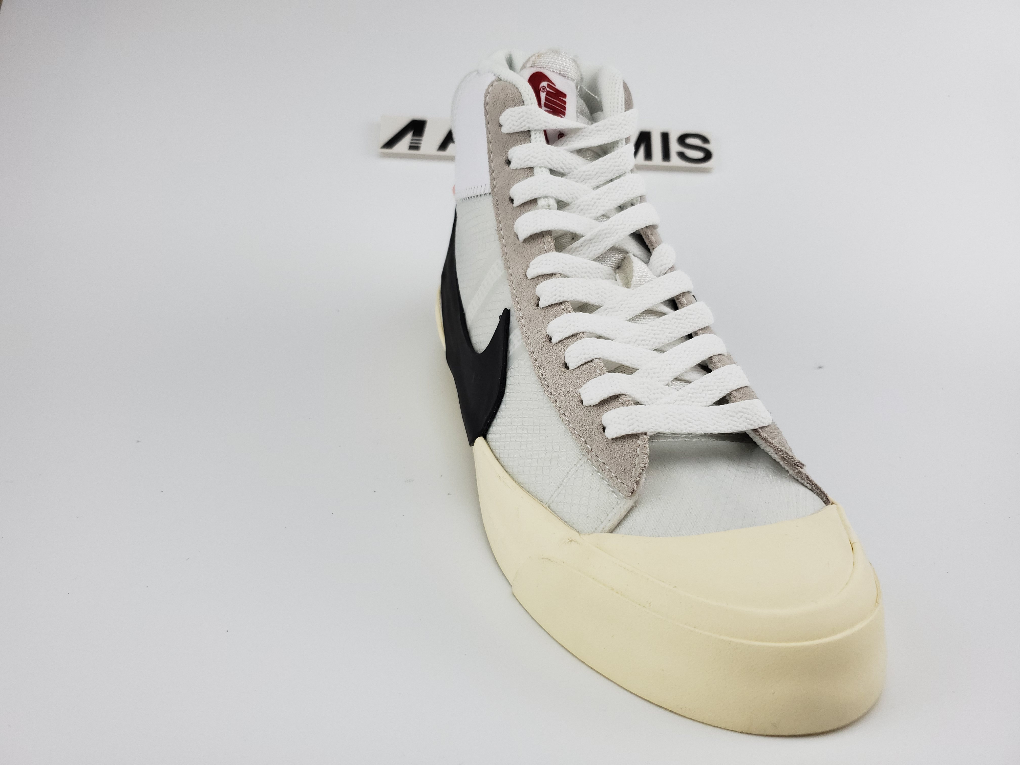 Nike Blazer Mid Off-White