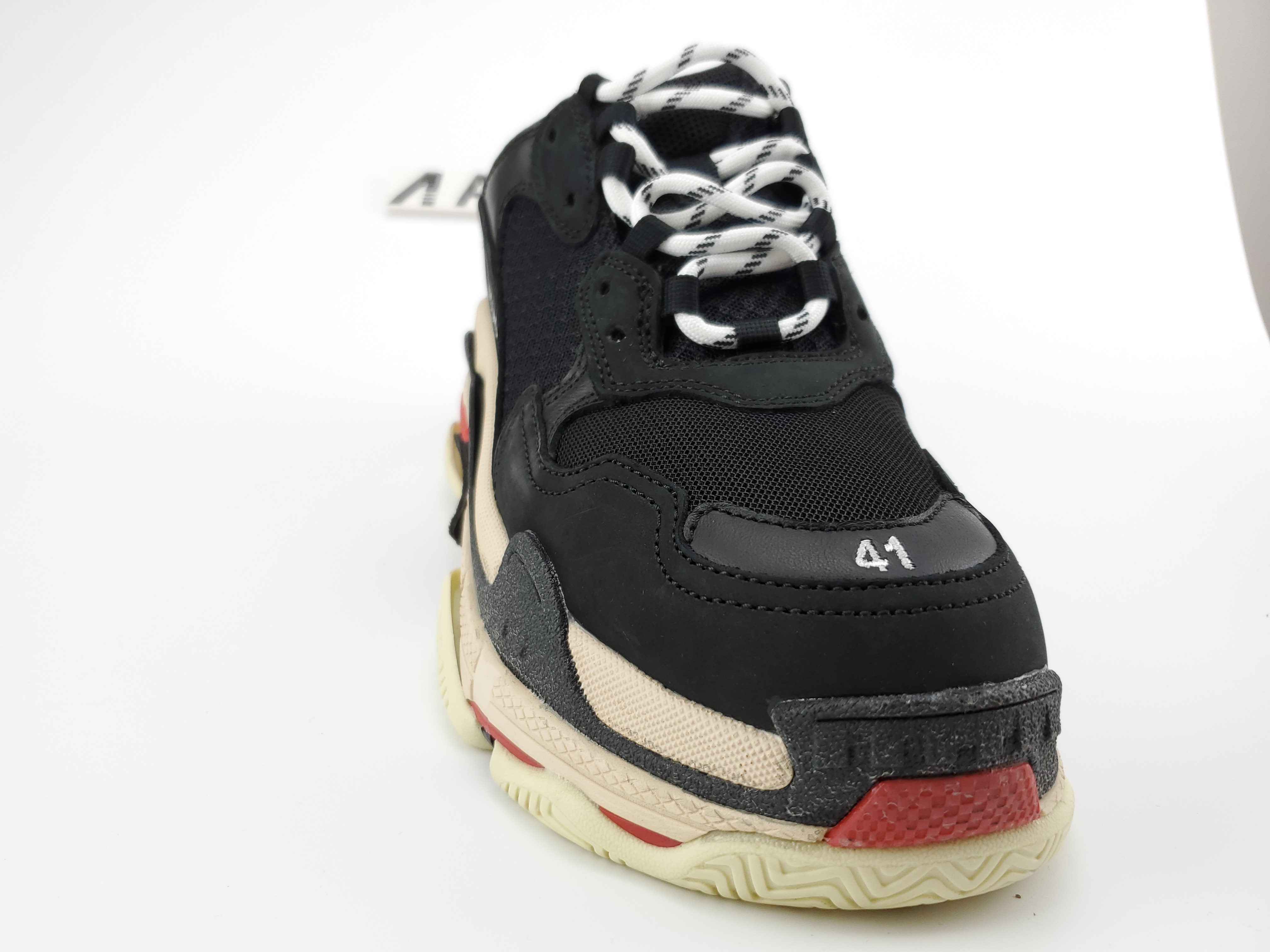 Balenciga Triple S Black White Red (2018 Reissue)