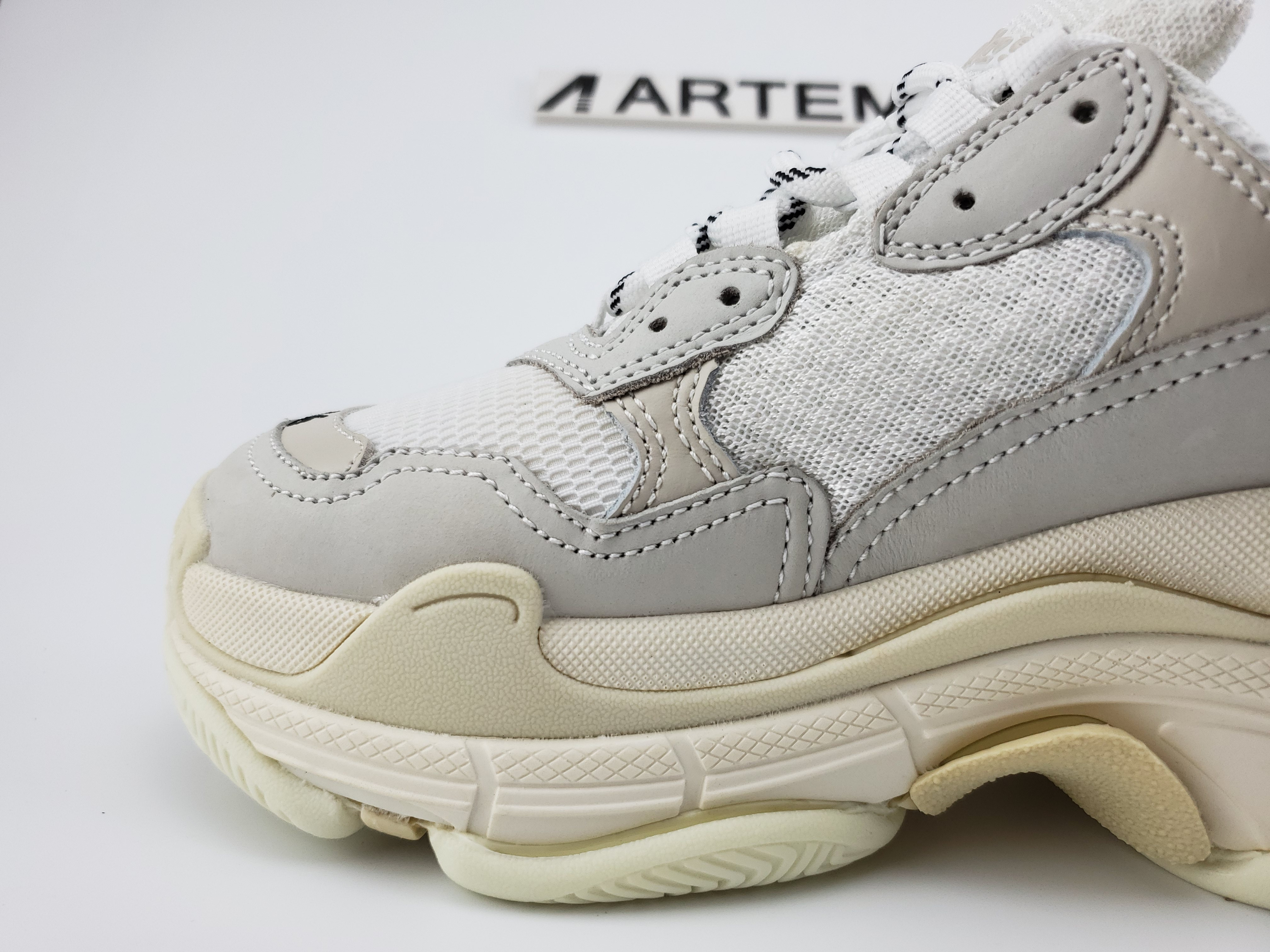 Balenciga Triple S White (2018 Reissue)