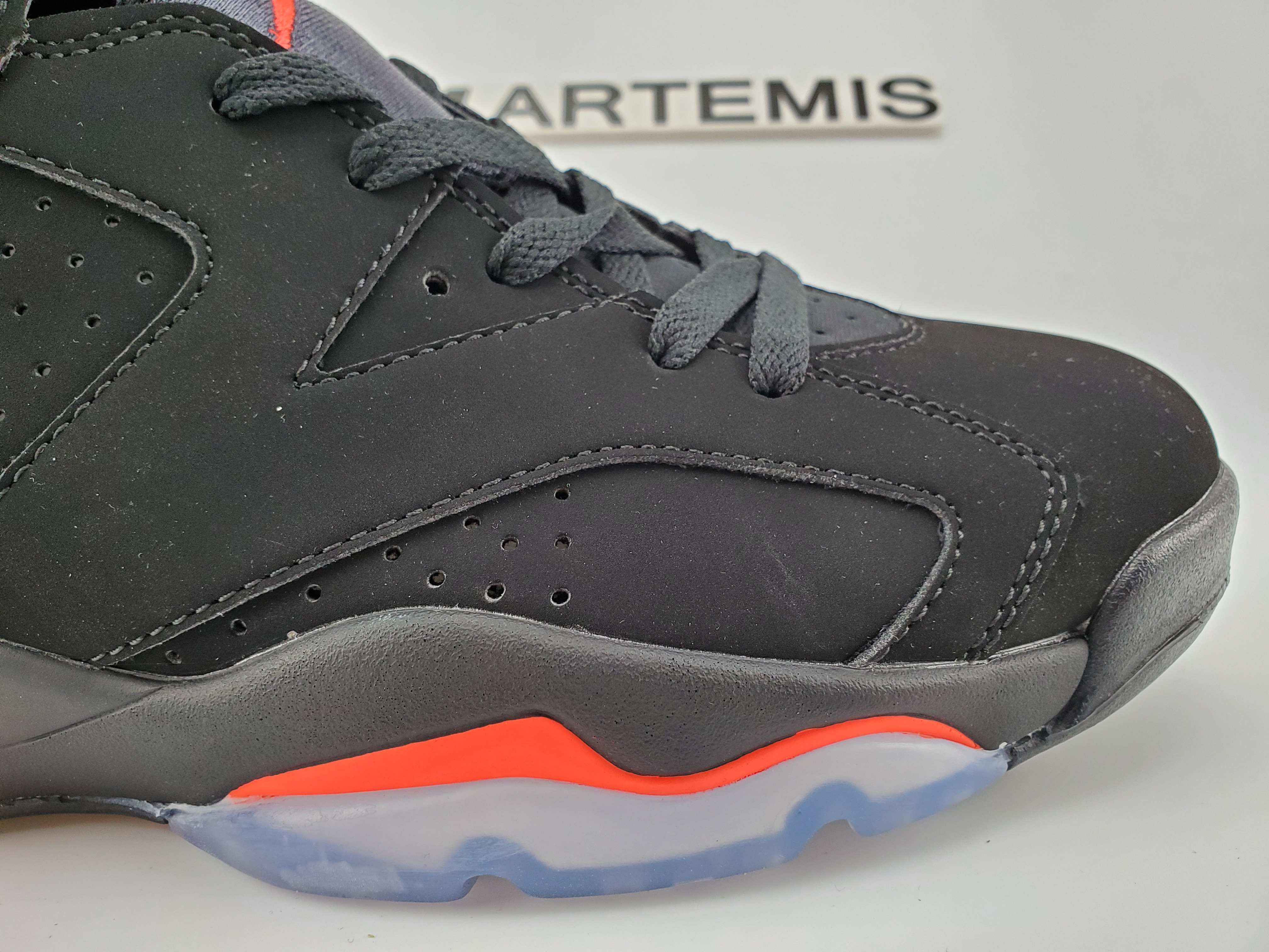 Jordan 6 Retro Black Infrared (2019)