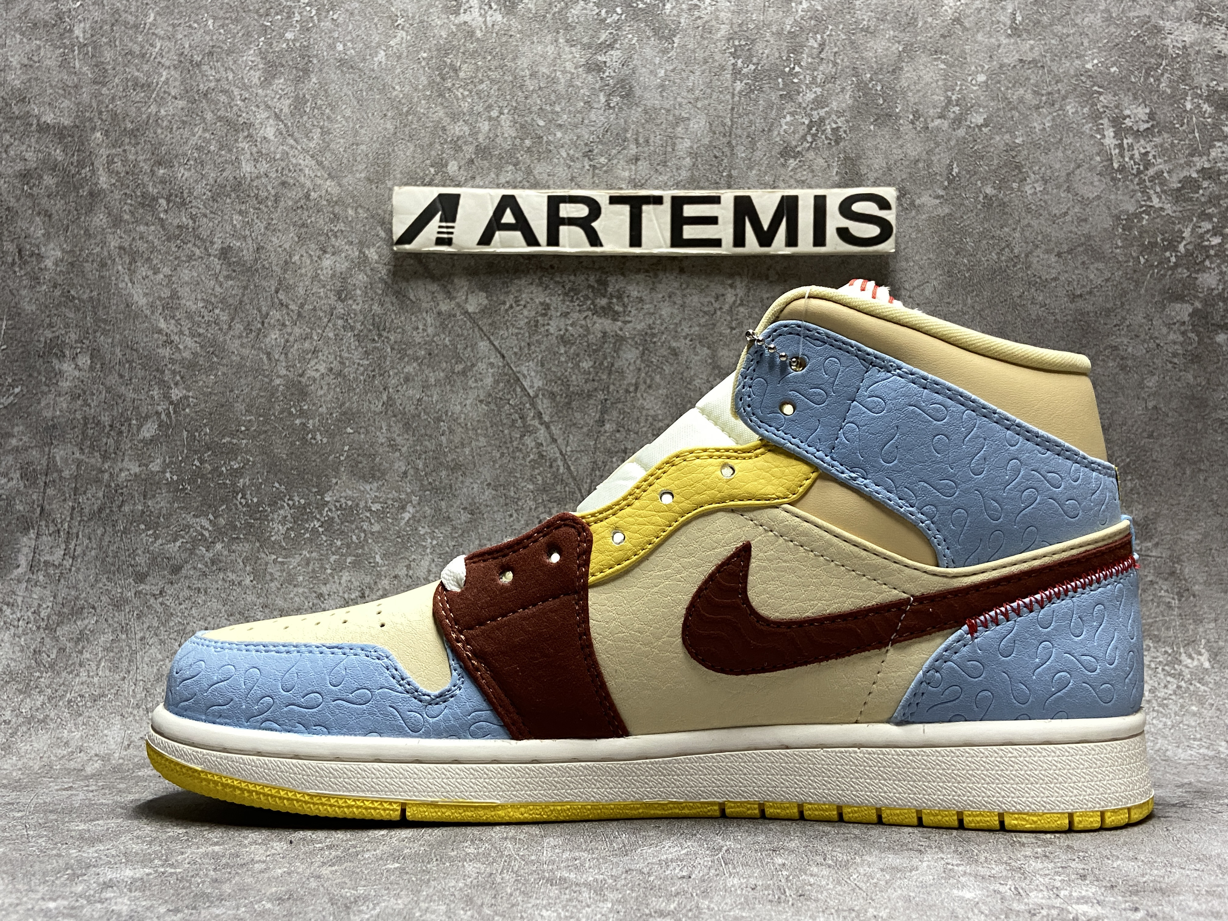 air jordan 1 mid se fearless Ma*s*n chateau rouge