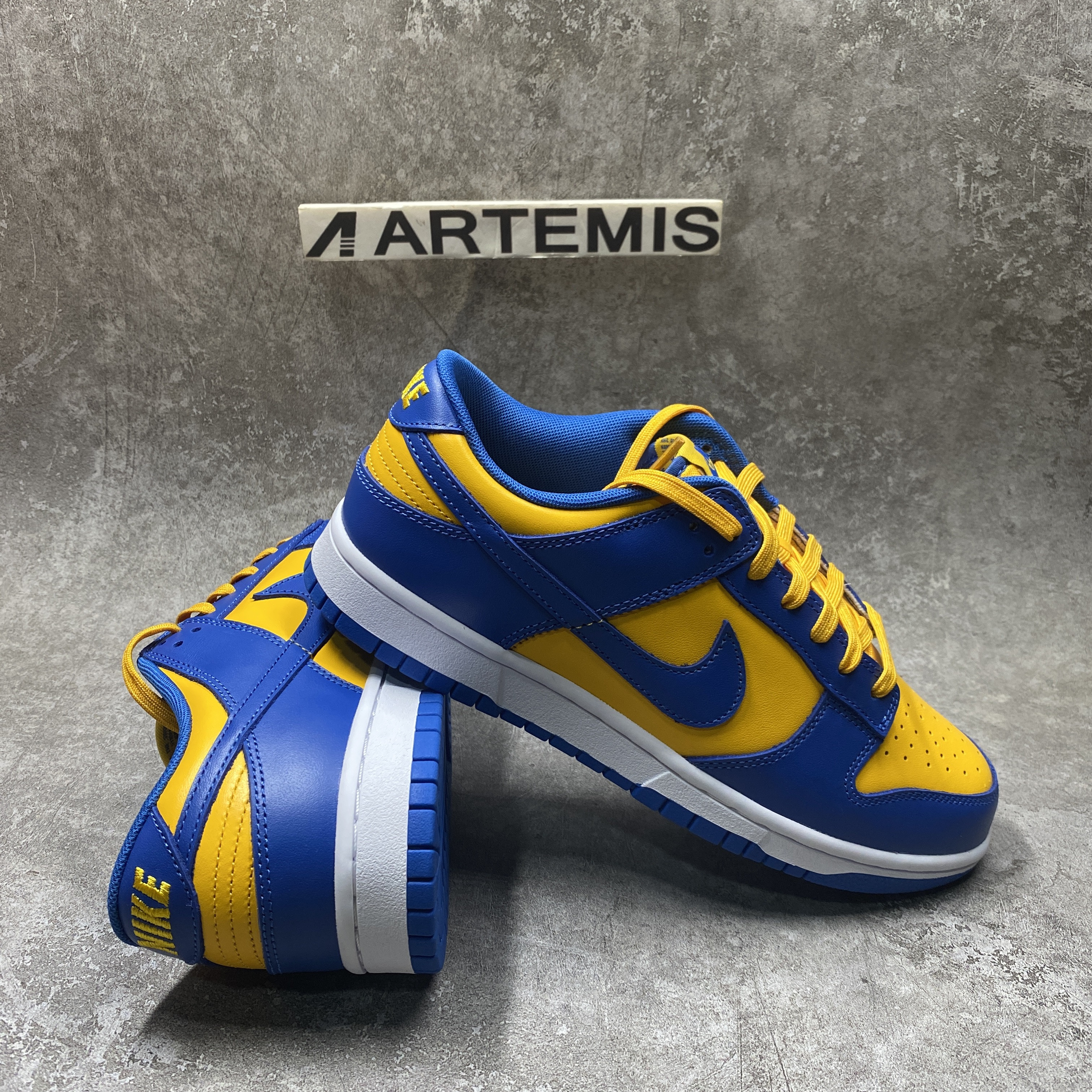 Nike Dunk Low UCLA