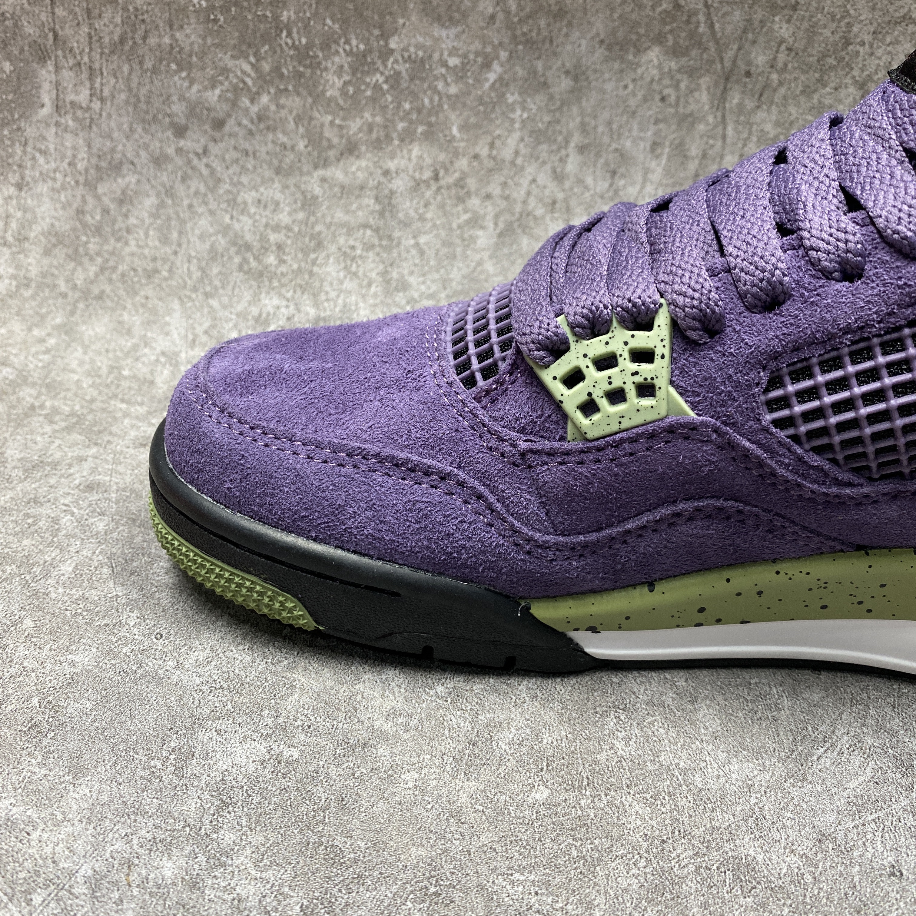 Air Jordan 4 “Canyon Purple”