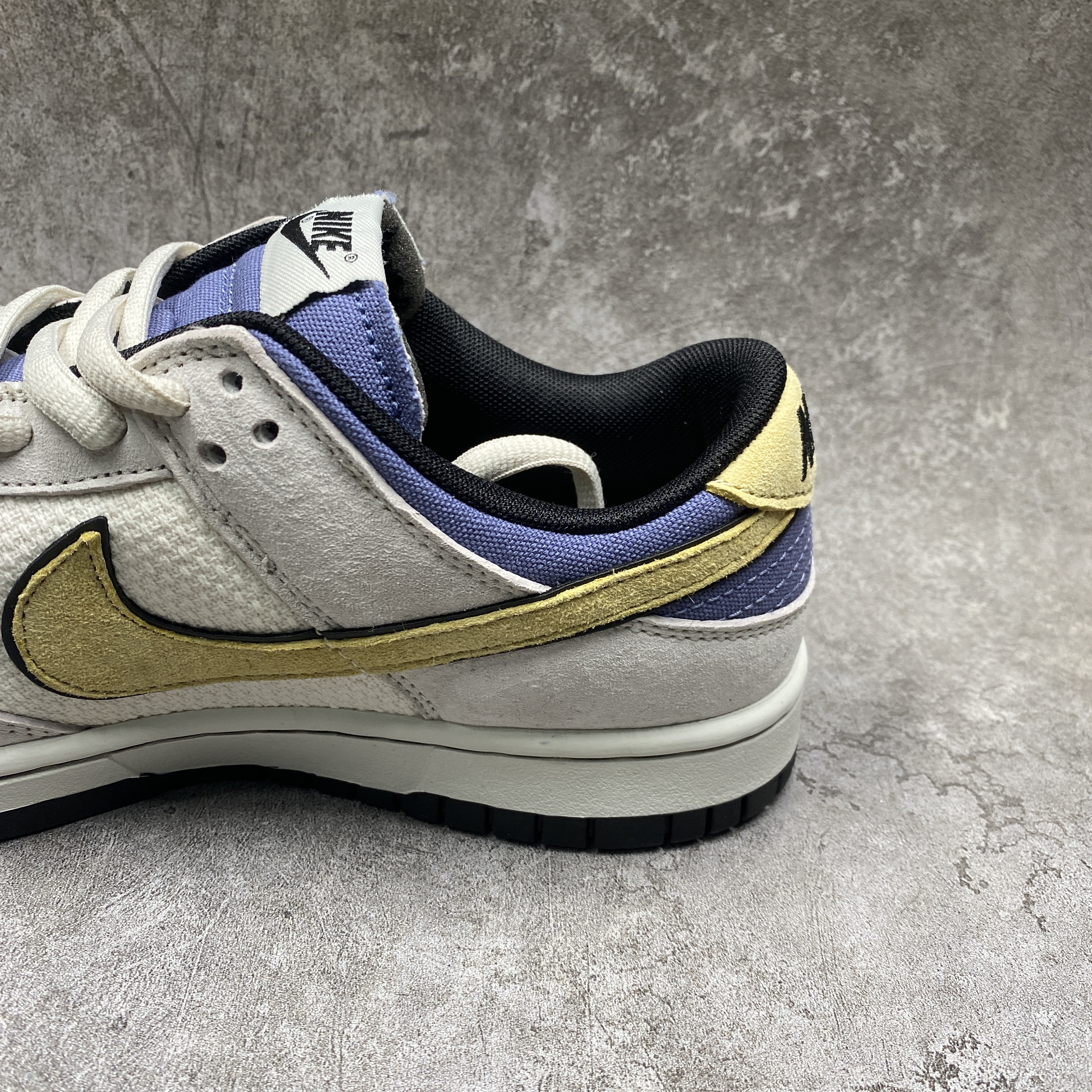 Otomo Katsuhiro x Nike SB Dunk Low Steamboy OST Yellow Blue