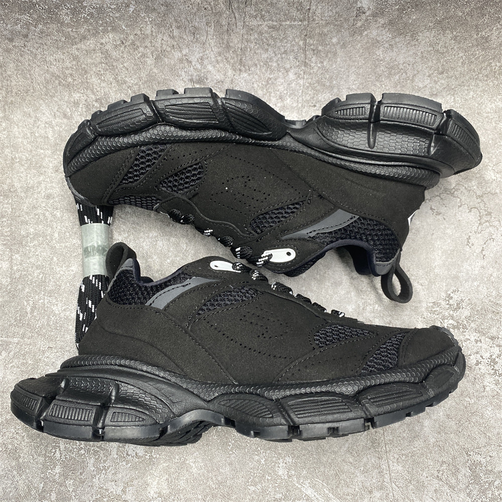 Balenciga  3XL SUEDE BLACK