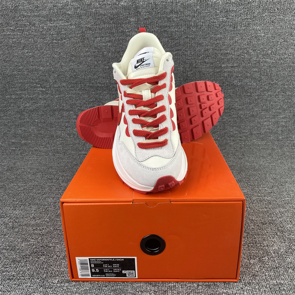 NIKE VAPORWAFFLE SACAI SAIL