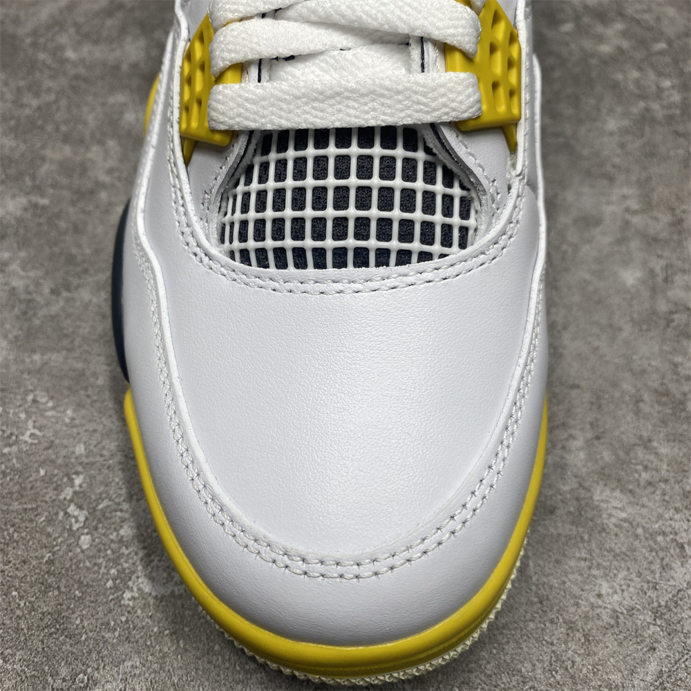 WMNS AIR JORDAN 4 RETRO 