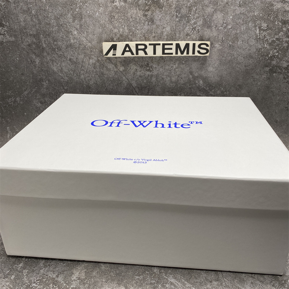 OFF-WHITE ODSY-1000 white