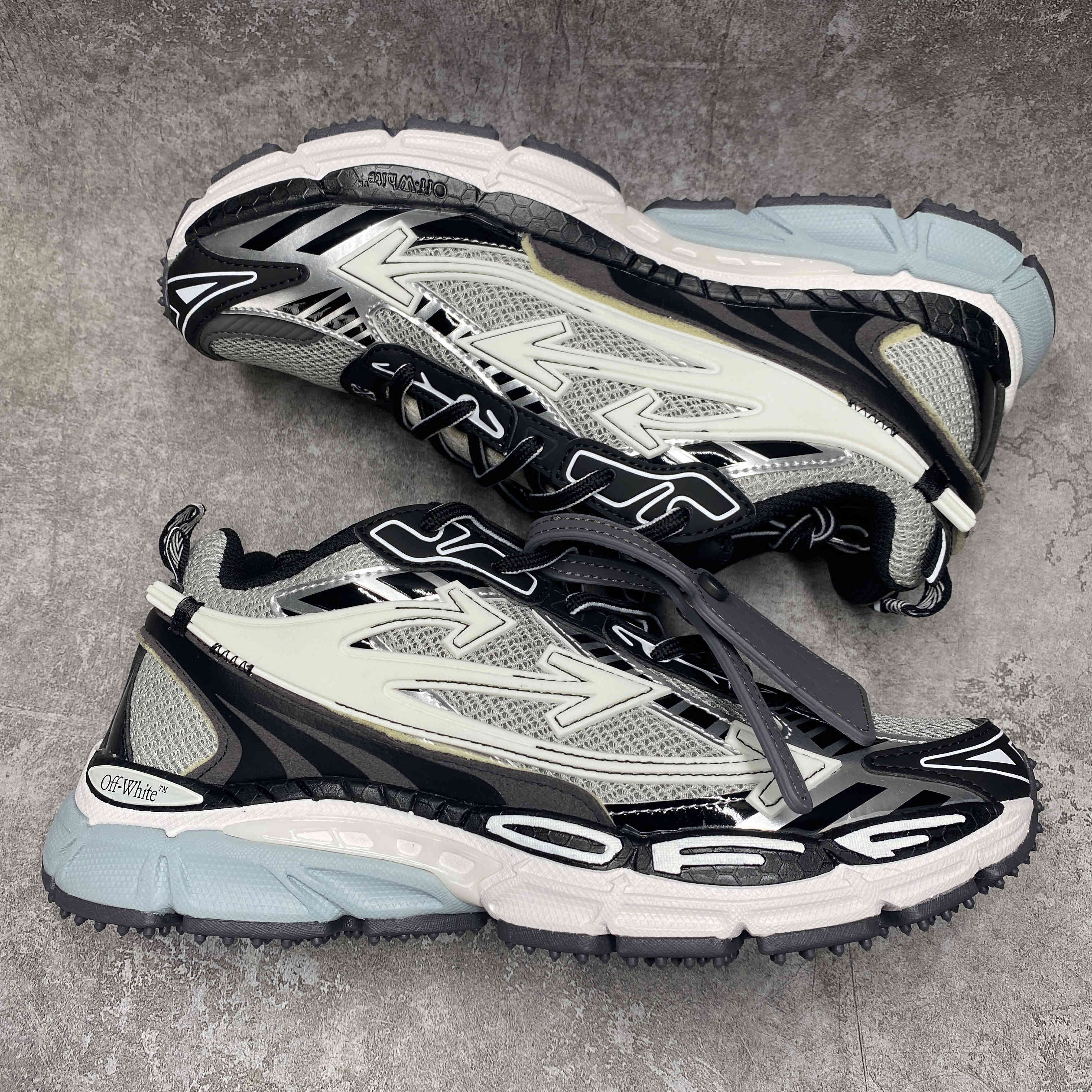 UA Off-White "BE RIGHT BACK"