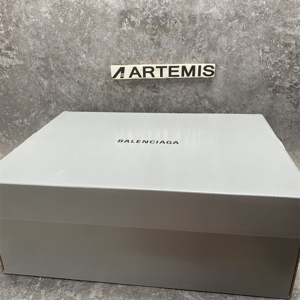UA Balenciga 3XL Sneaker