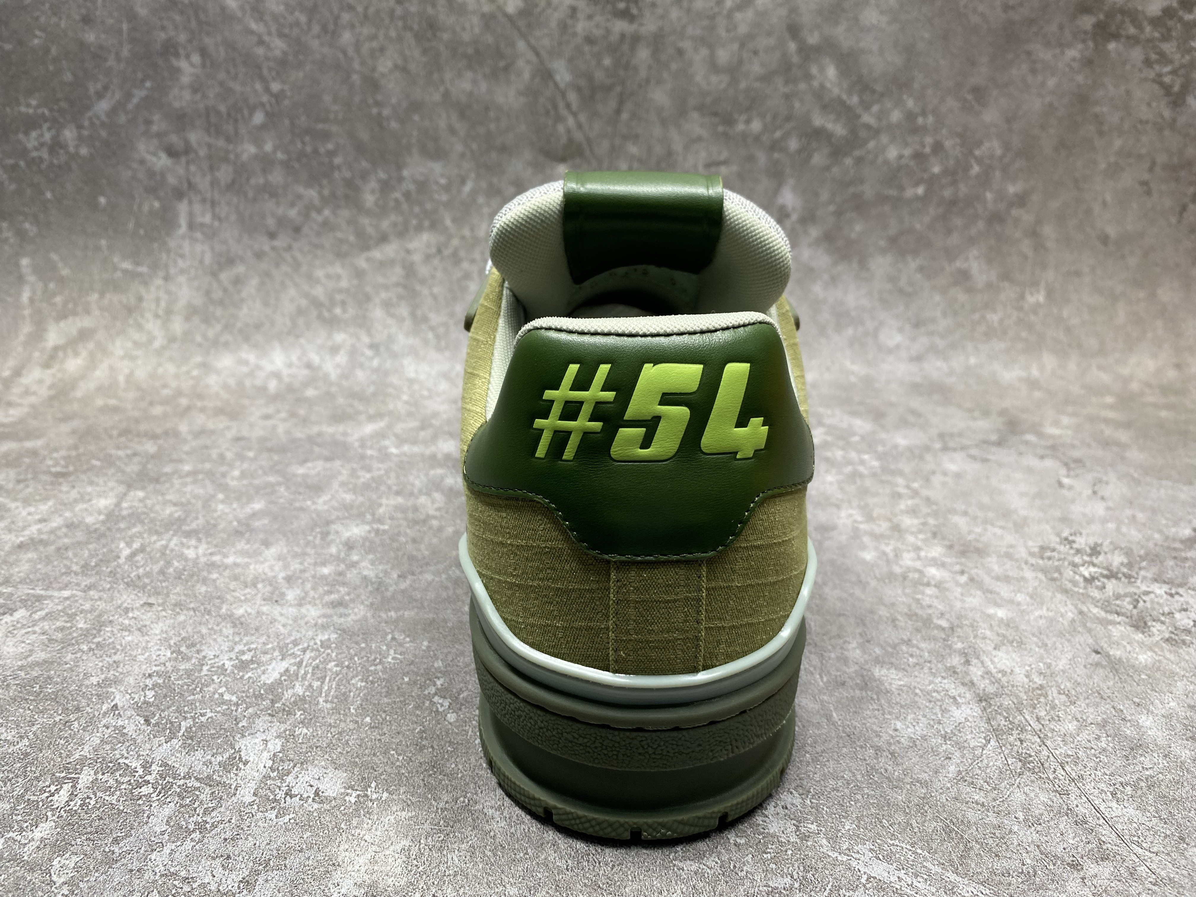 UA LV trainer Sneakers