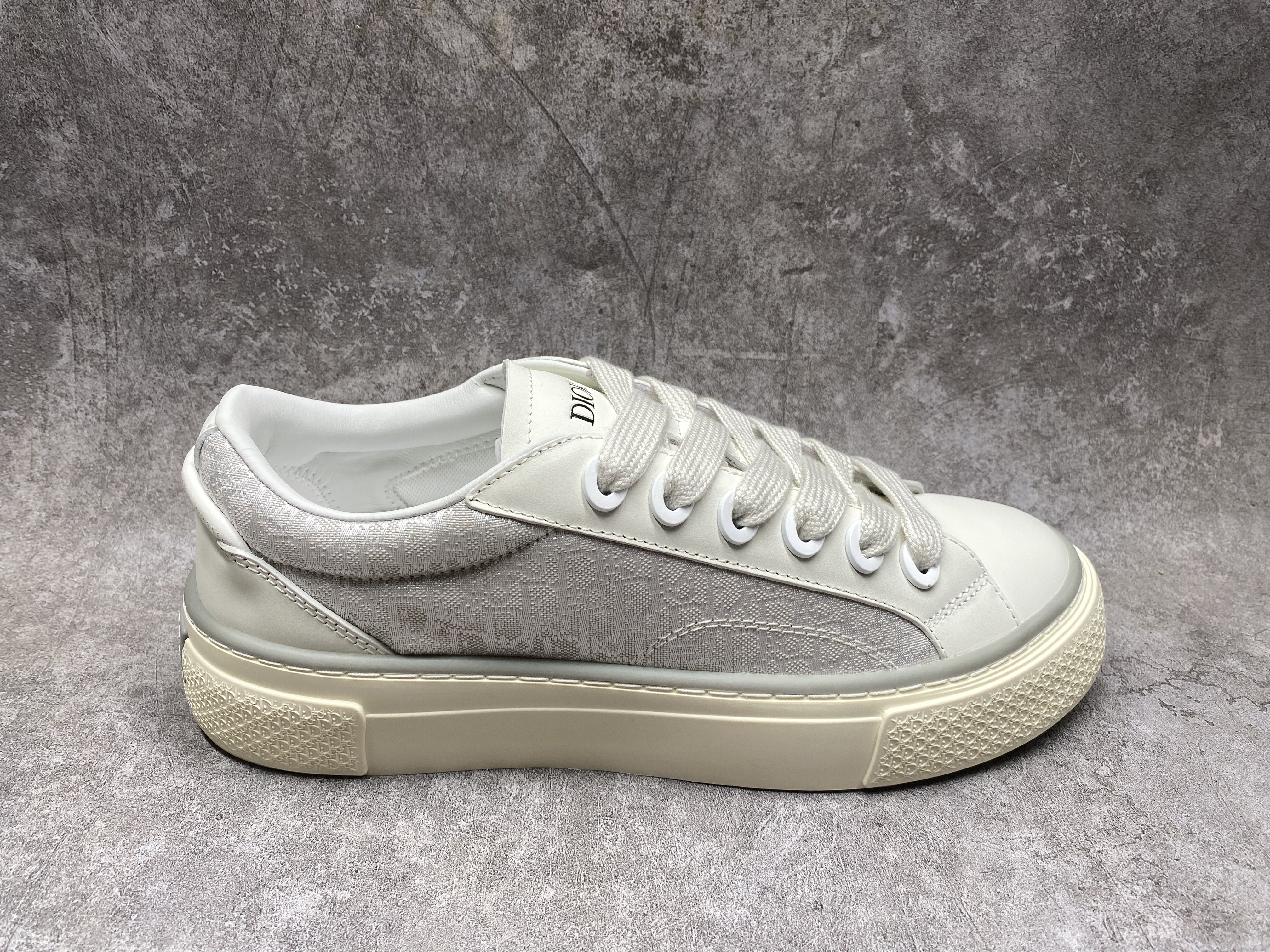 ua D*or b33 sneaker
