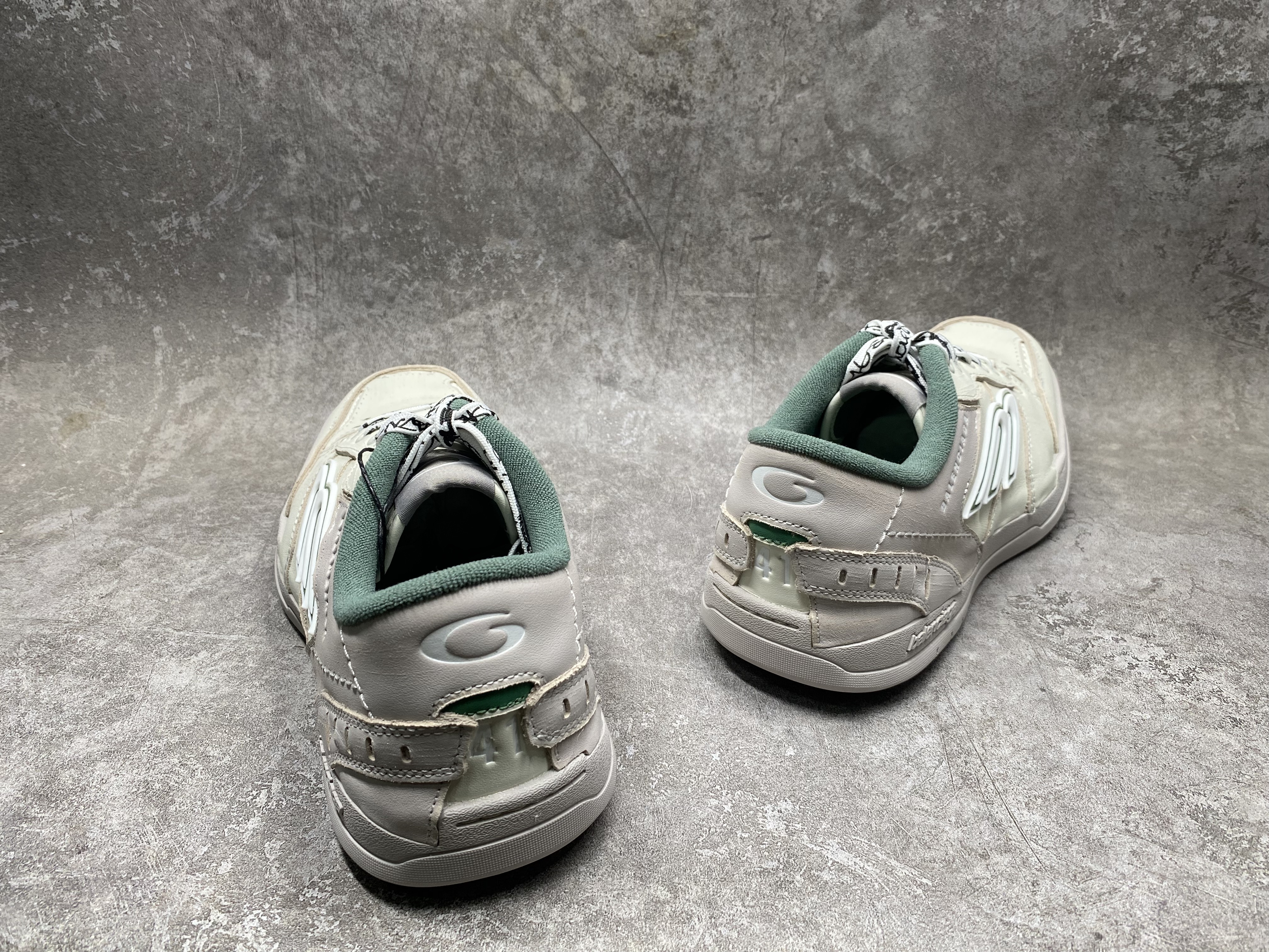 ua Ba*len*cia*ga hamptons worn-out sneaker (run one size large)
