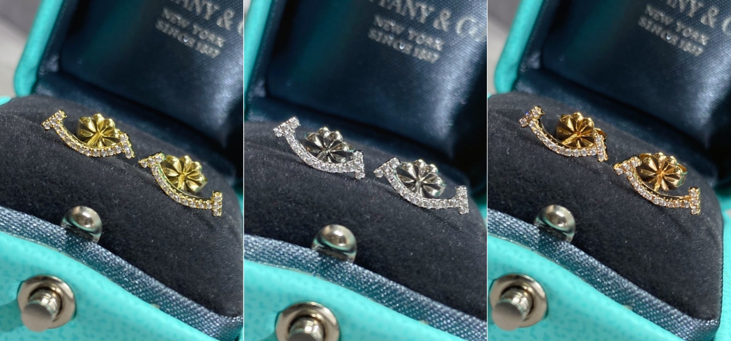 t*f*ny & co. mini smile with Di*m*nd stud earrings