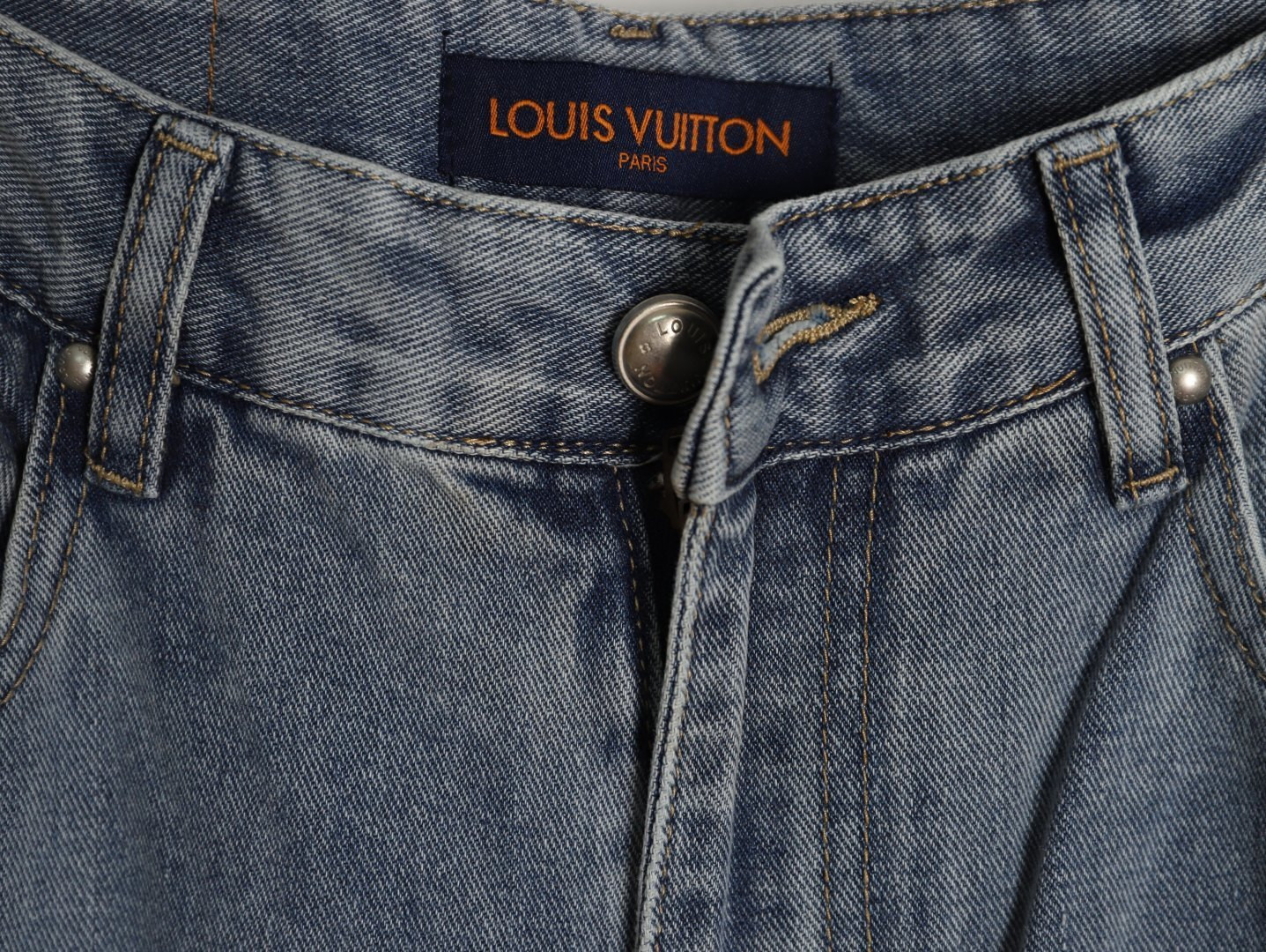l0*is V*t0n 24fw jeans suit