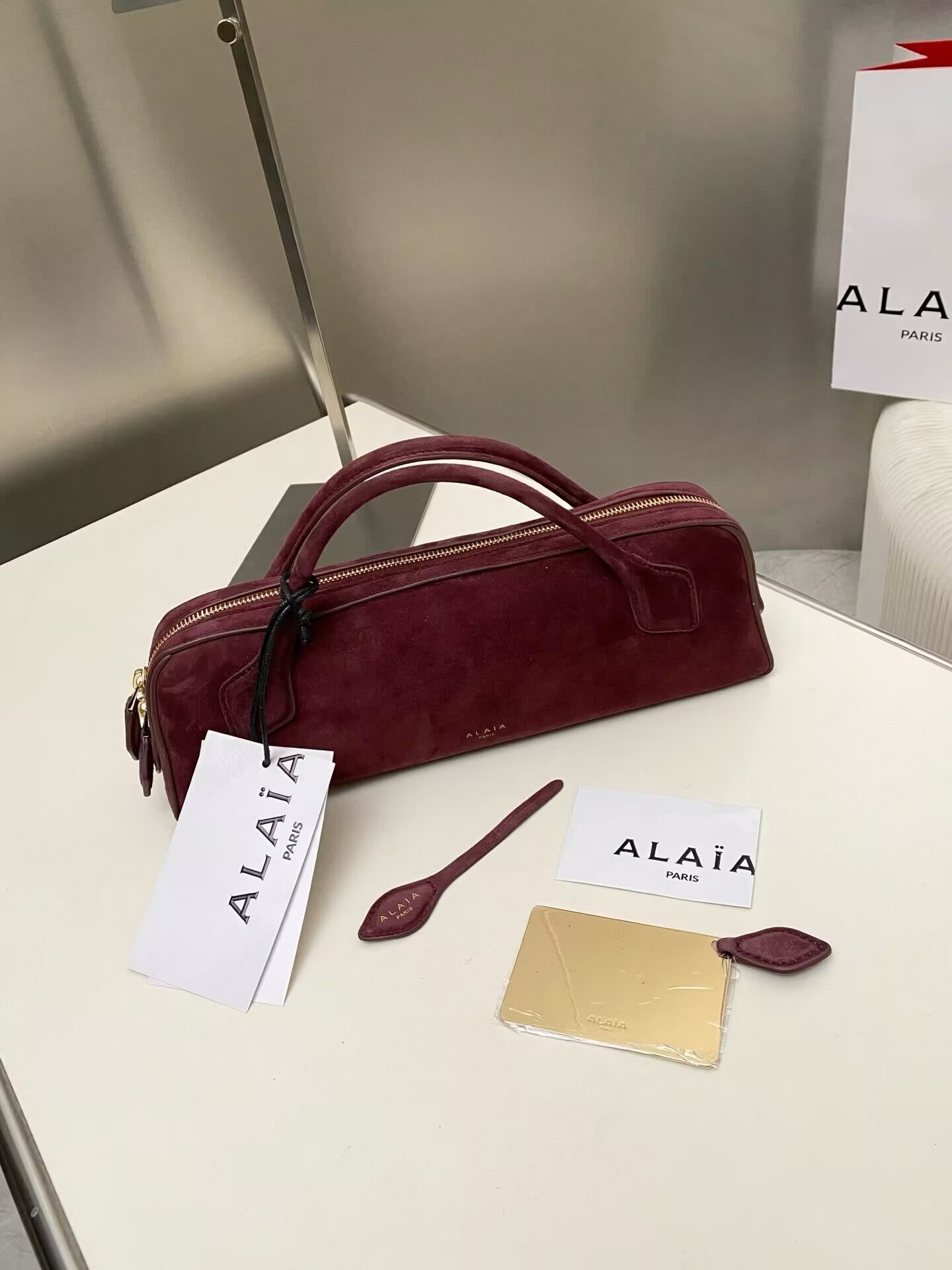 ALAÏA Le Teckel Clutch 31x17x10 cm
