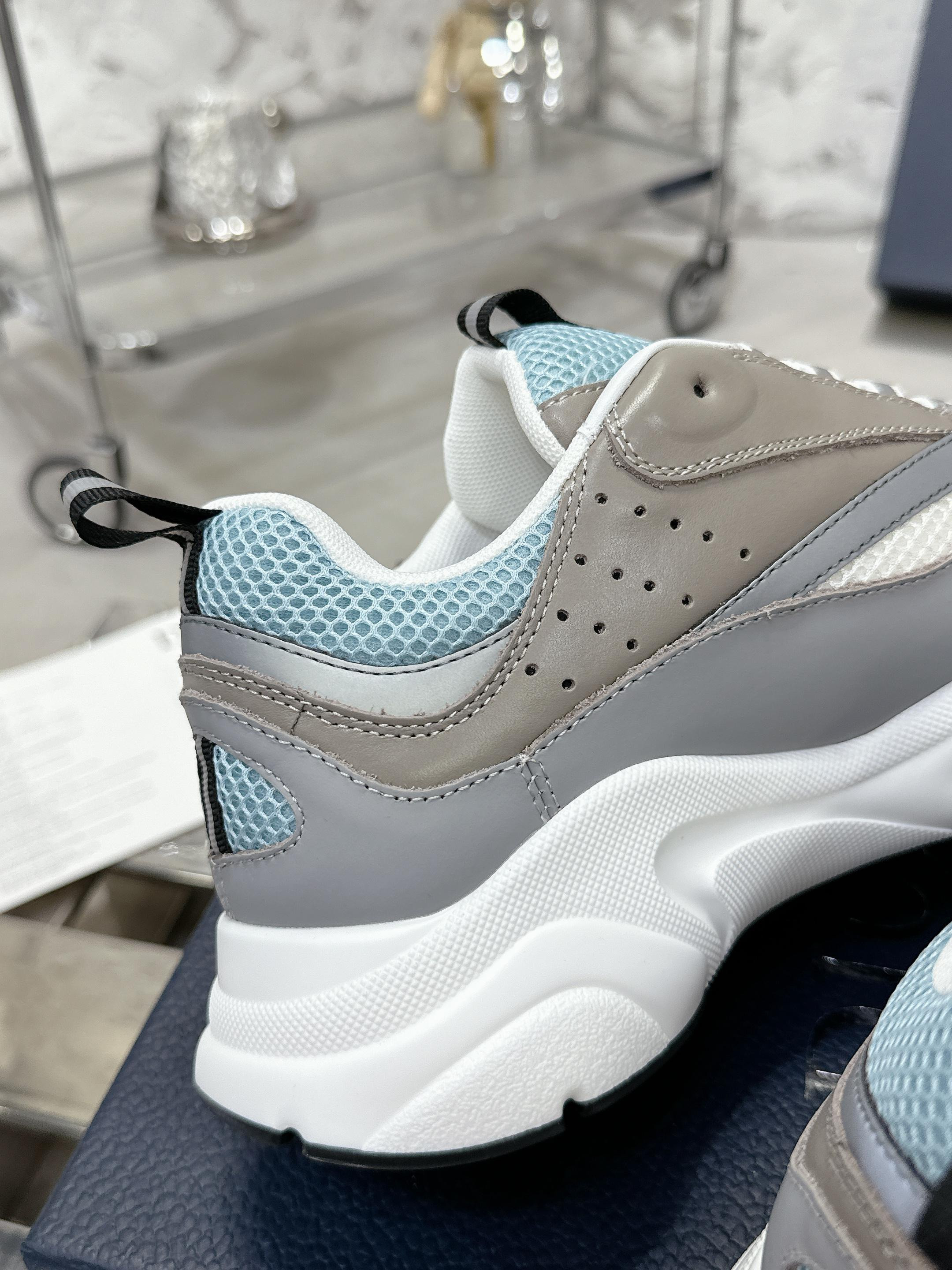 ua D*or b22 sneaker