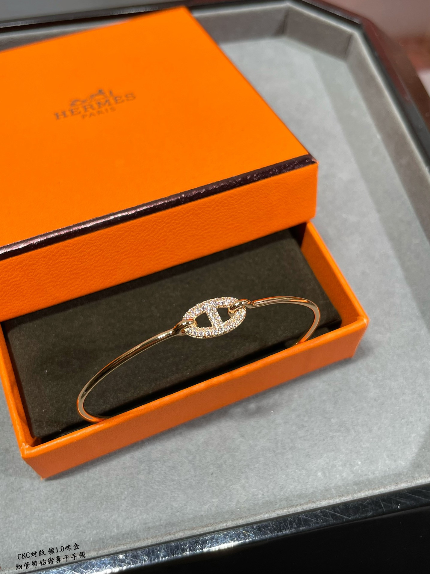H**me5 thin tube di*m*nd pig nose bracelet