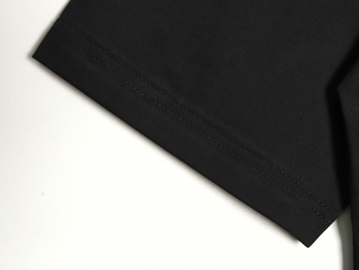 G*u*i 25ss short-sleeved t-shirt