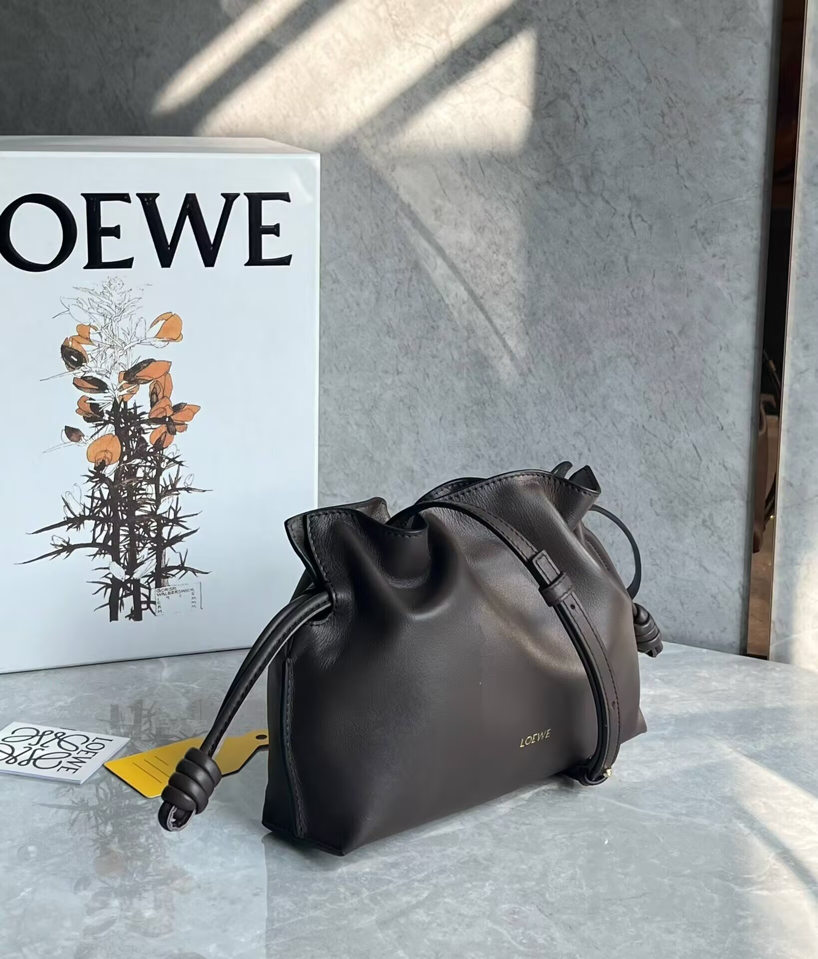 L0ew* flamenco purse 23.9x18x9cm