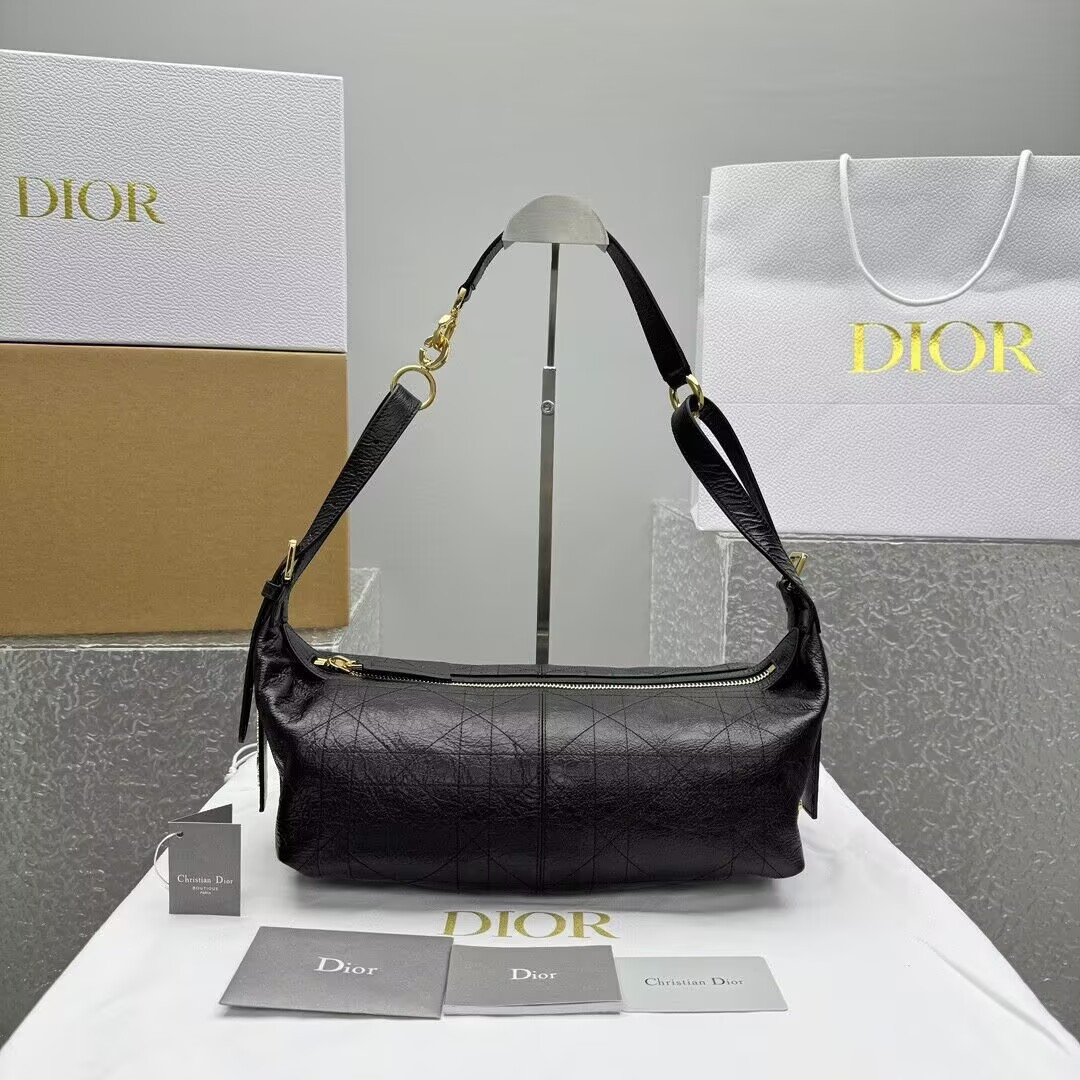 D*or medium d-journey bag in crinkled calfskin 33x15x16cm