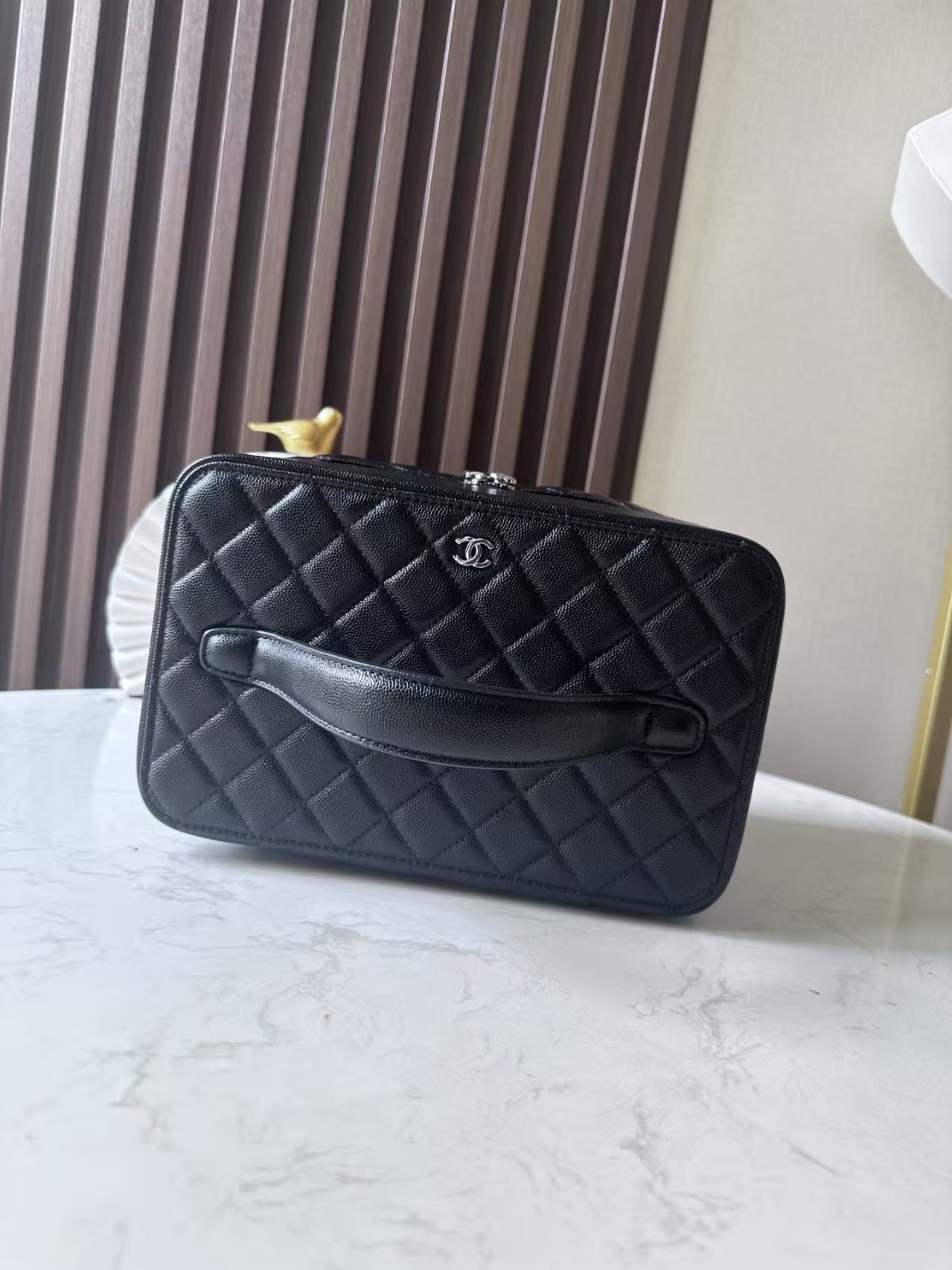 Ch*el quilted vanity case bags 25x16x18cm