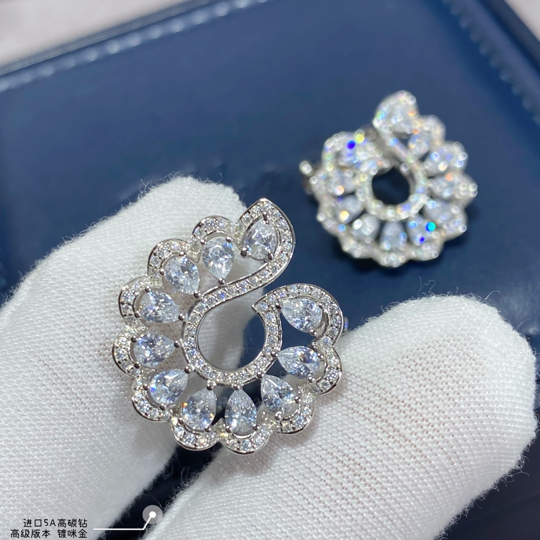 Chopard Lace Edge Earrings
