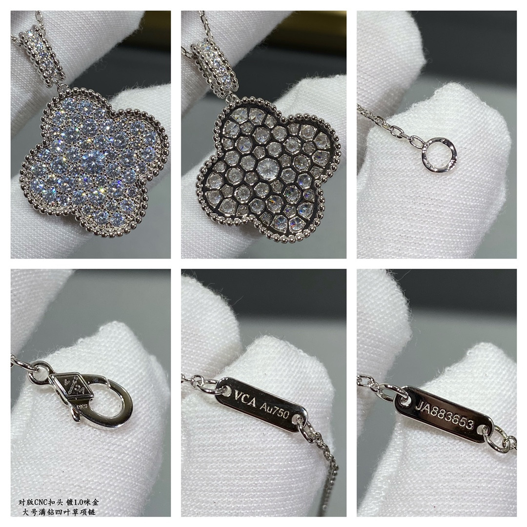 V*N CL*F & arpels large four leaf clover necklace diameter approx 2.5cm,chain length approx 80cm