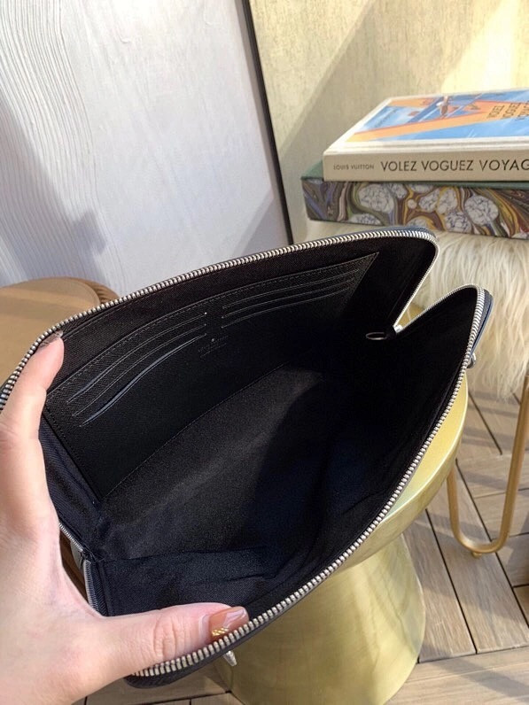 LV NEW POUCH N60417