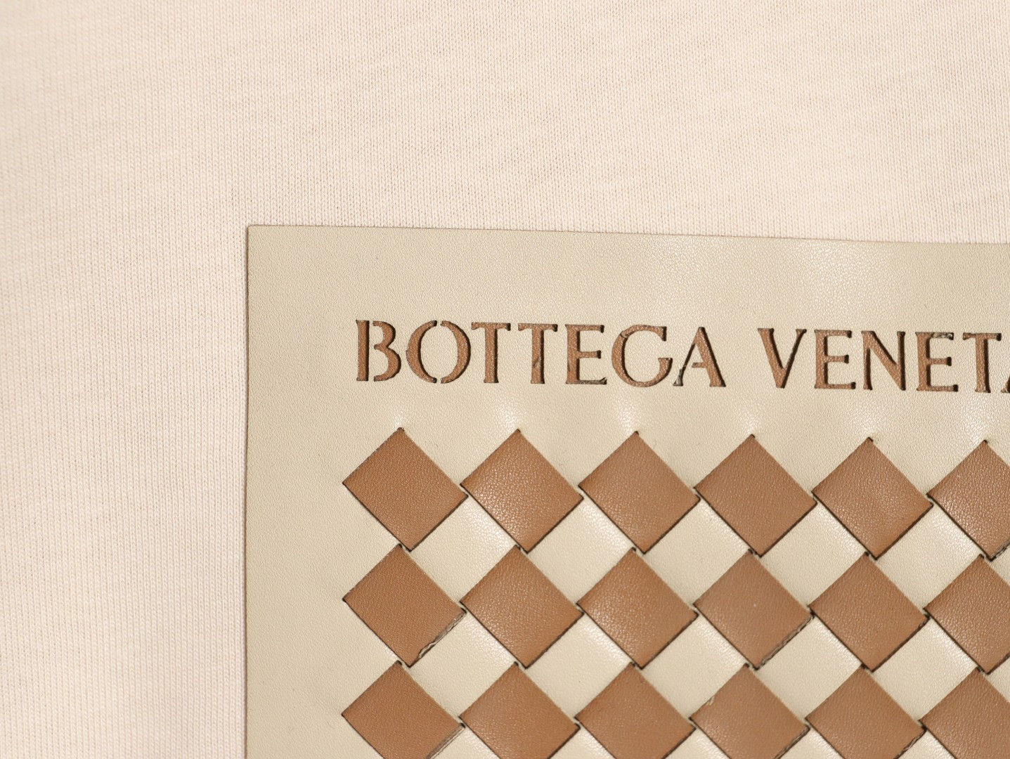 bo*te*ga Ve*ne*ta bv 25ss short-sleeved t-shirt