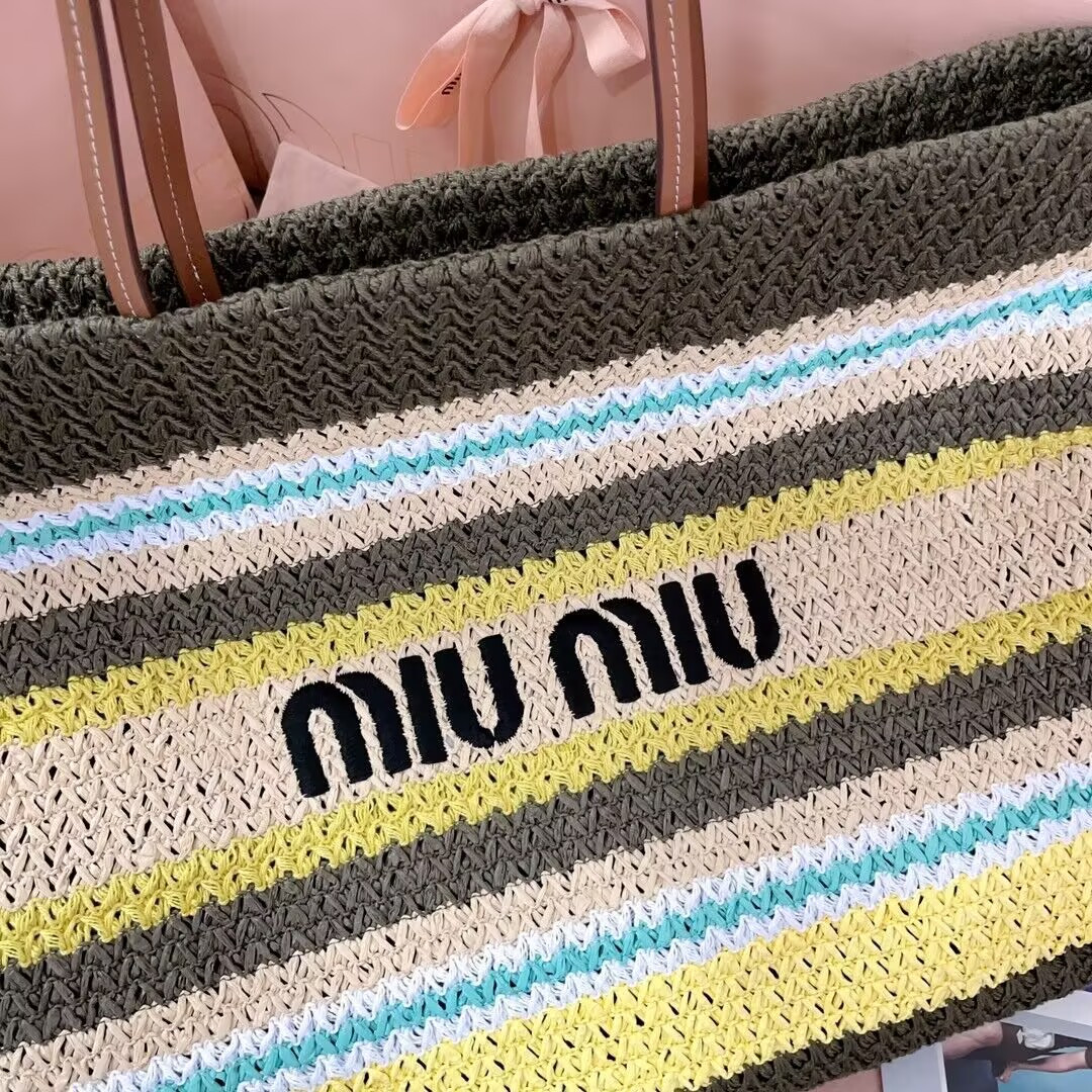 Miu Miu Raffia-effect woven tote bag 40x34x16cm