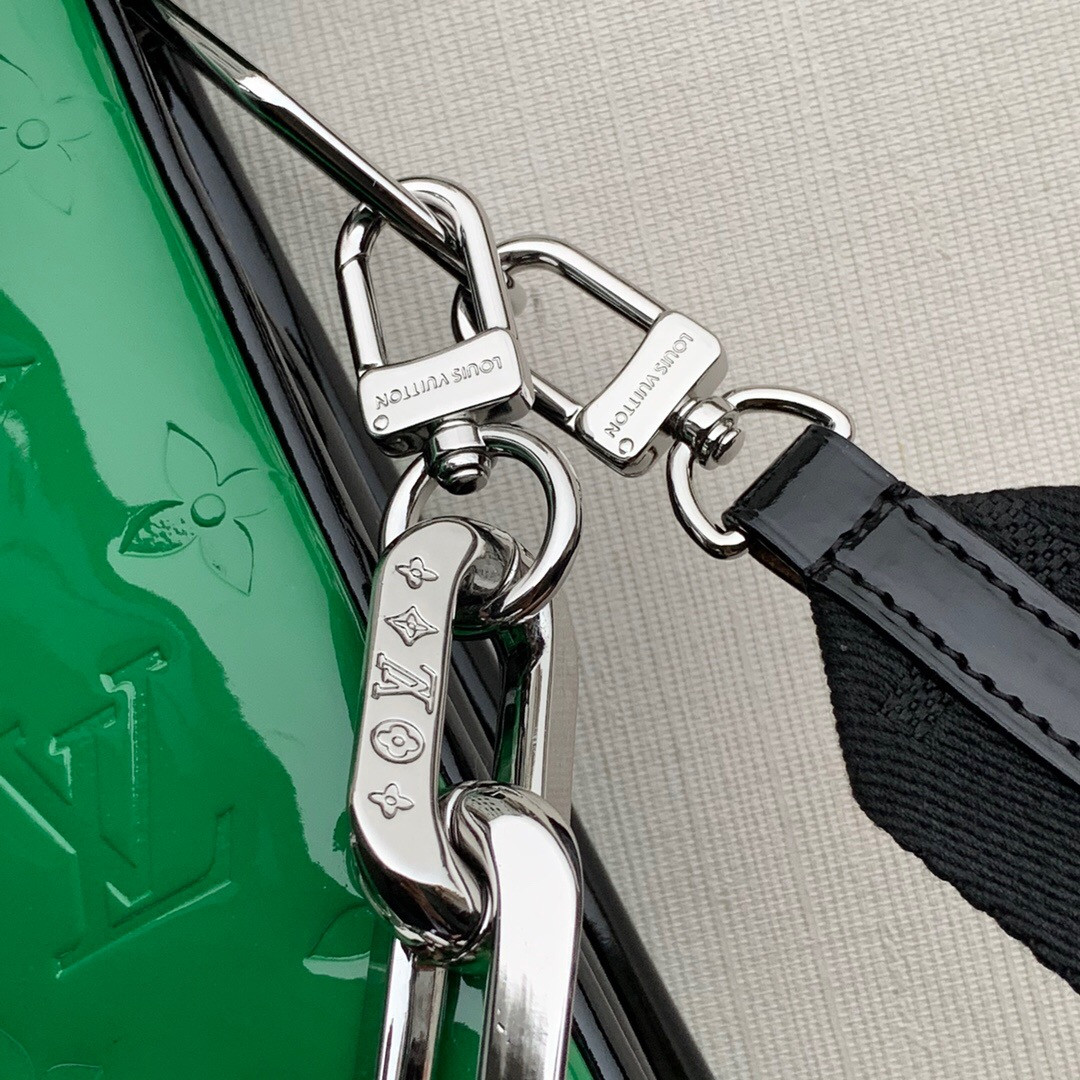LV COUSSIN MM PATENT LEATHER M57783