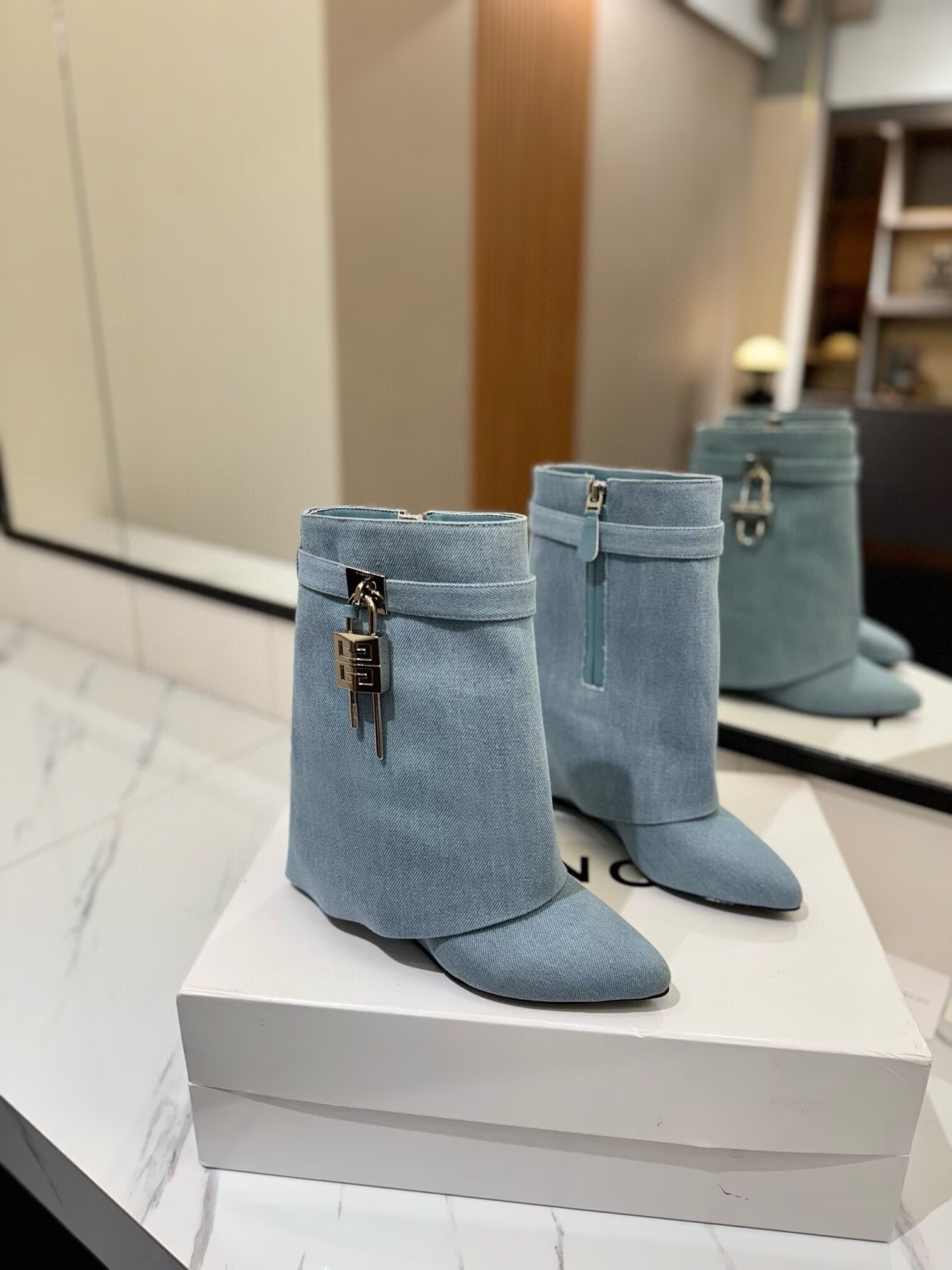 UA Givenchy Boots