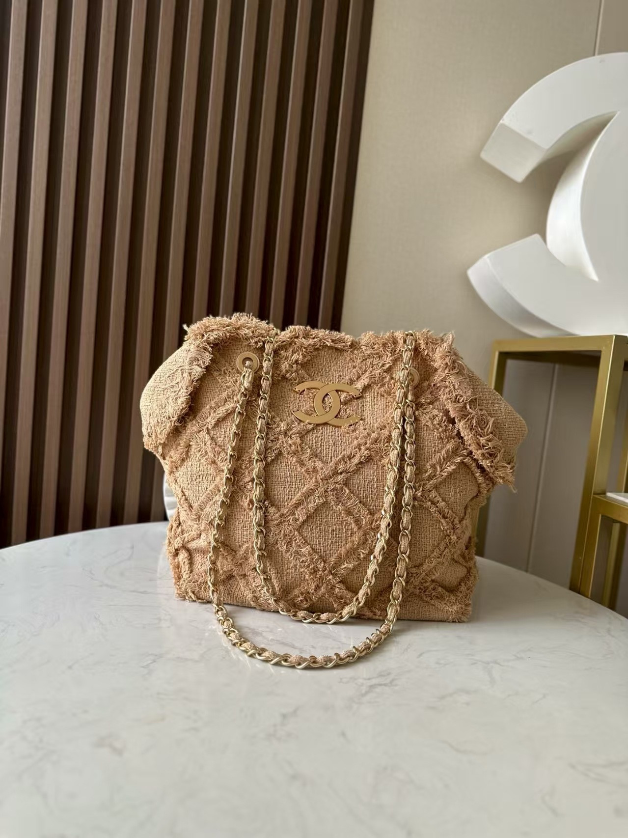 Ch*el vintage linen tassel tote straw bag 48x35x17cm