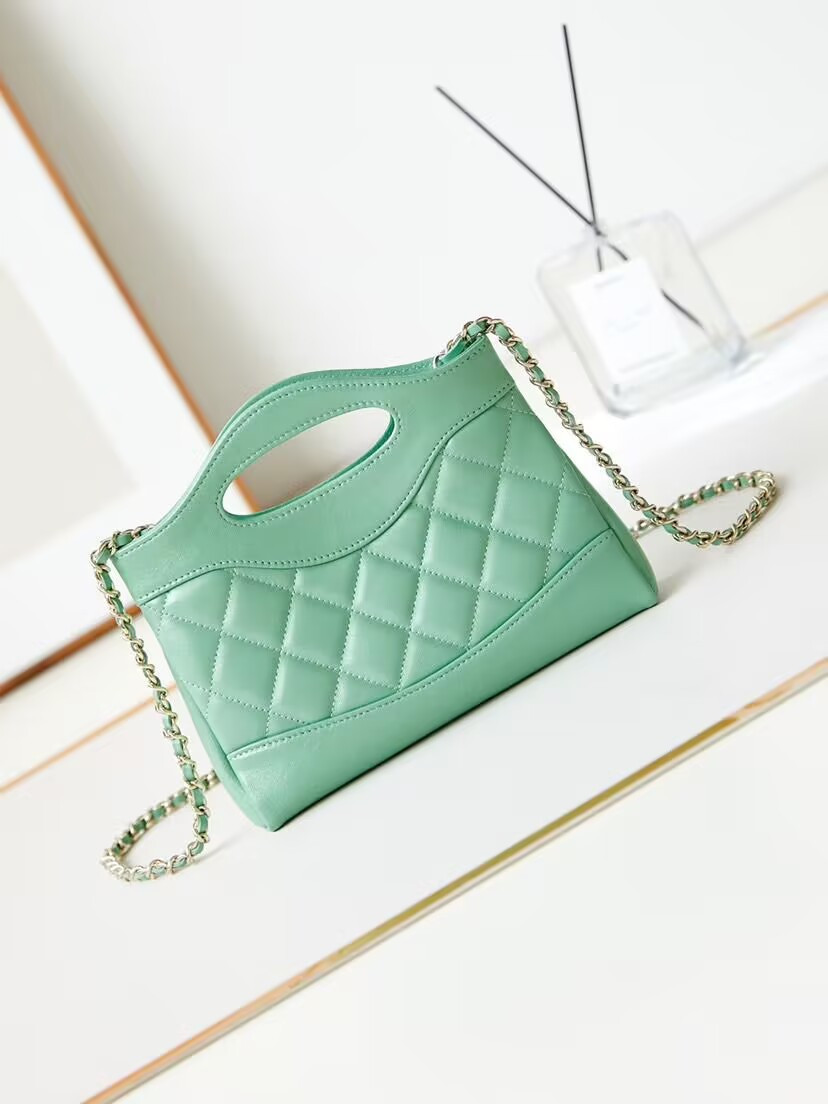 Ch*el 31 nano bag 17.5x20x5cm