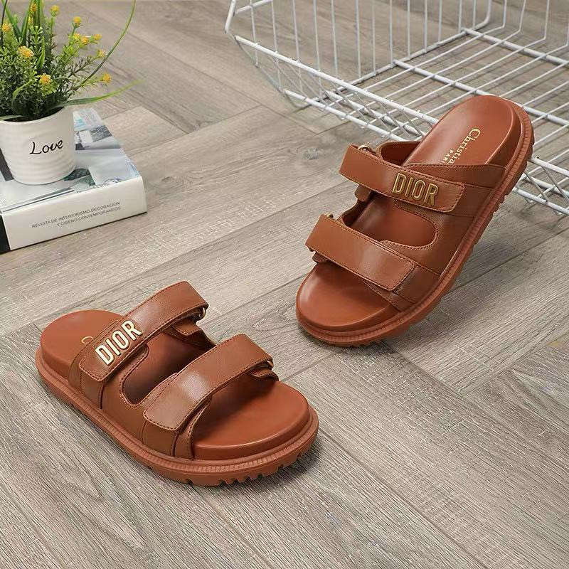 ua D*or D*oract sandal