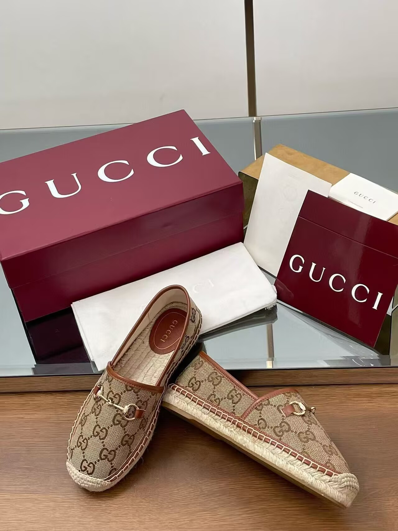 ua G*u*i espadrilles women