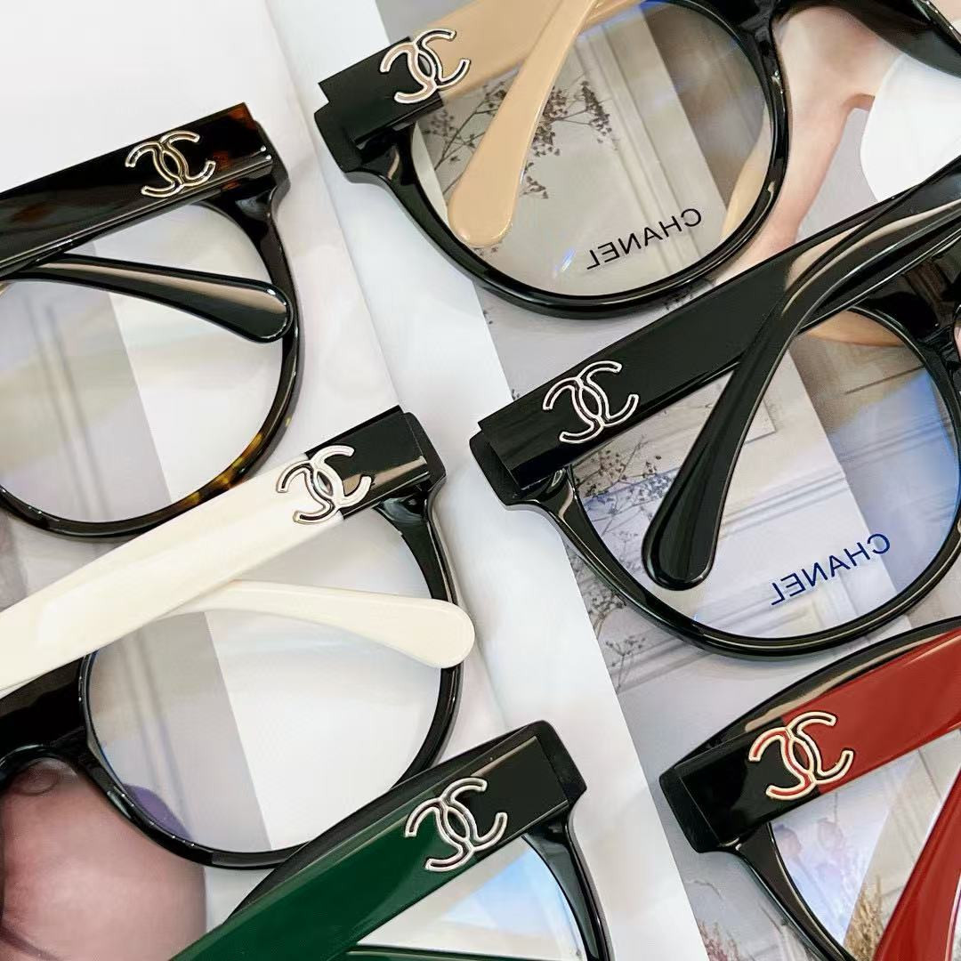 Ch*el glasses